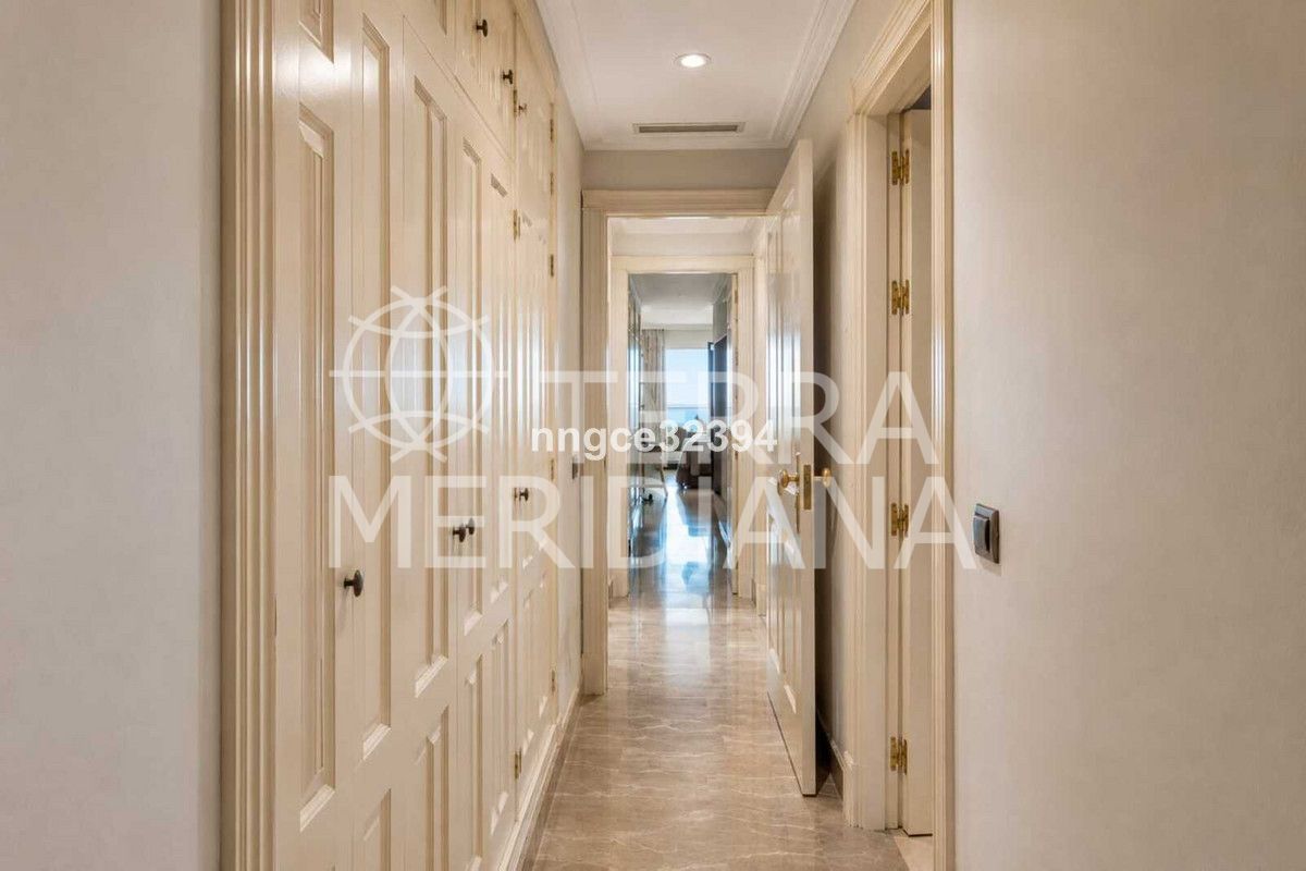 Apartment in Sierra Blanca, Marbella