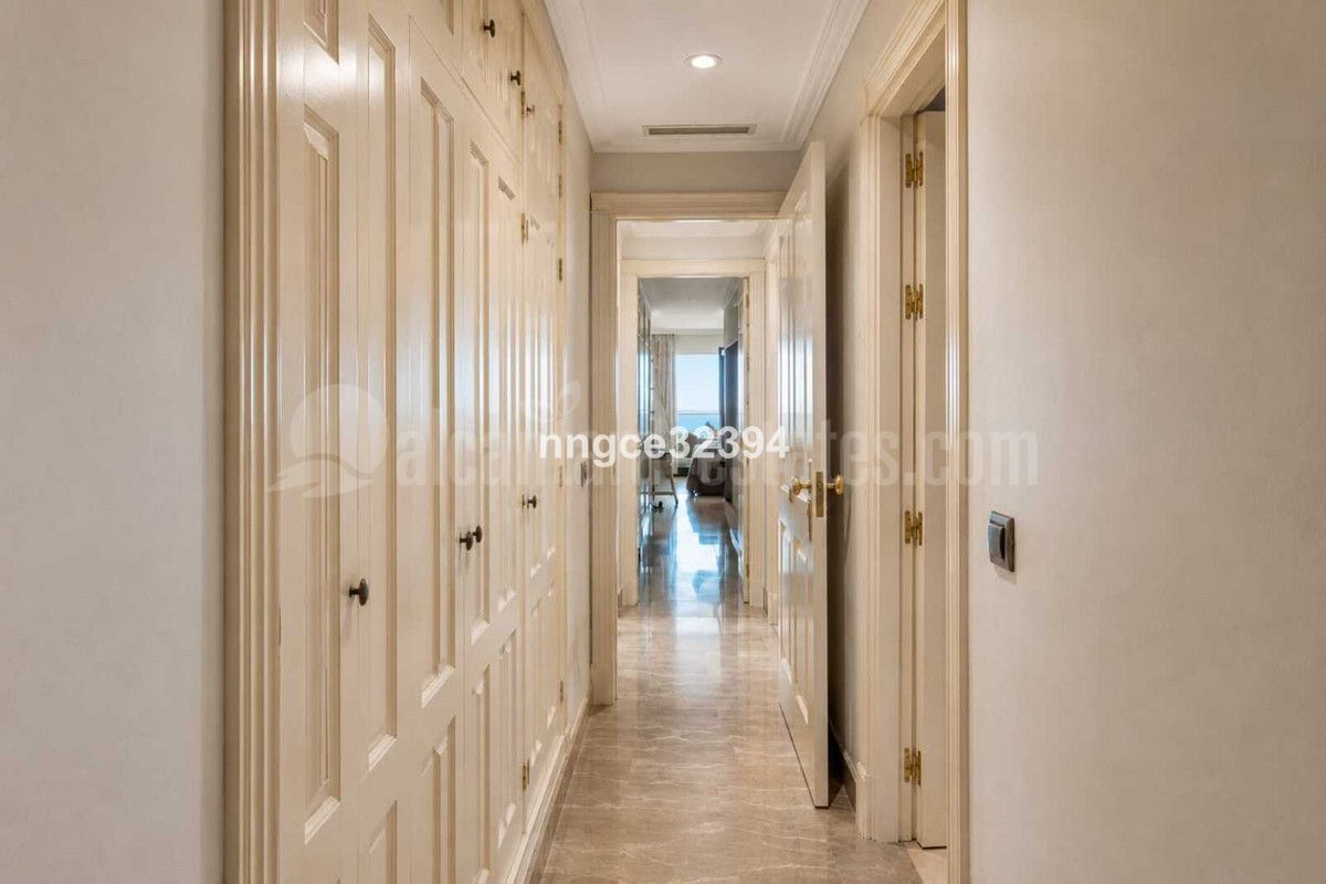 Apartment in Sierra Blanca, Marbella