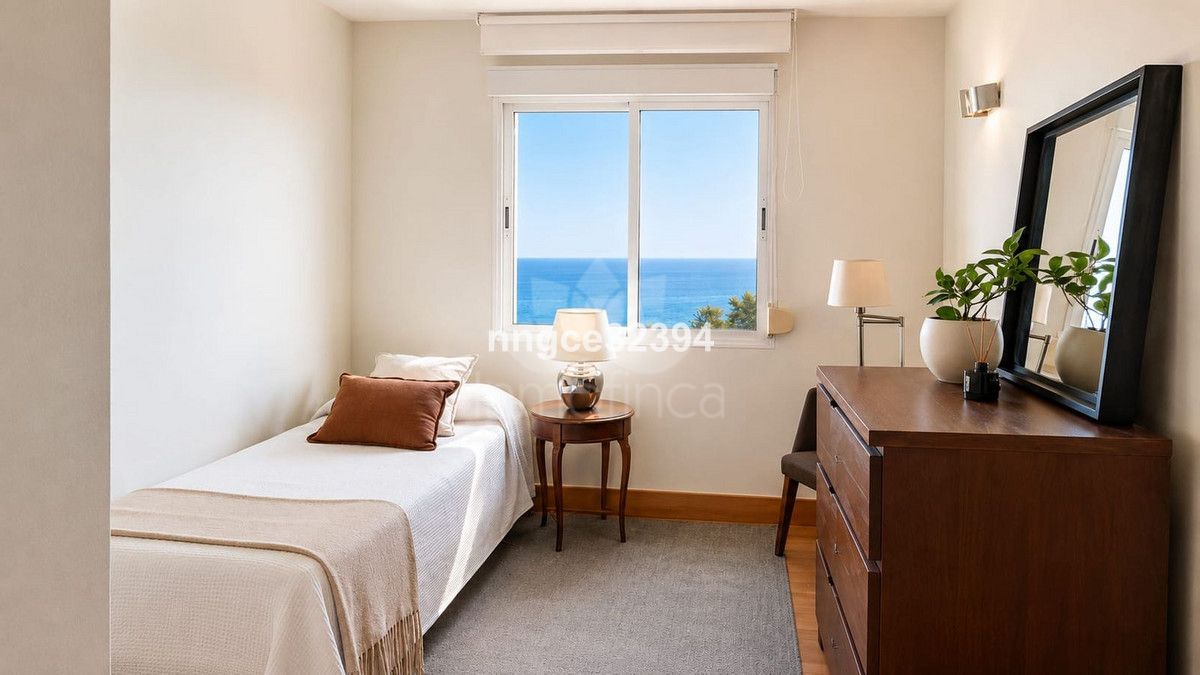 Penthouse in Estepona