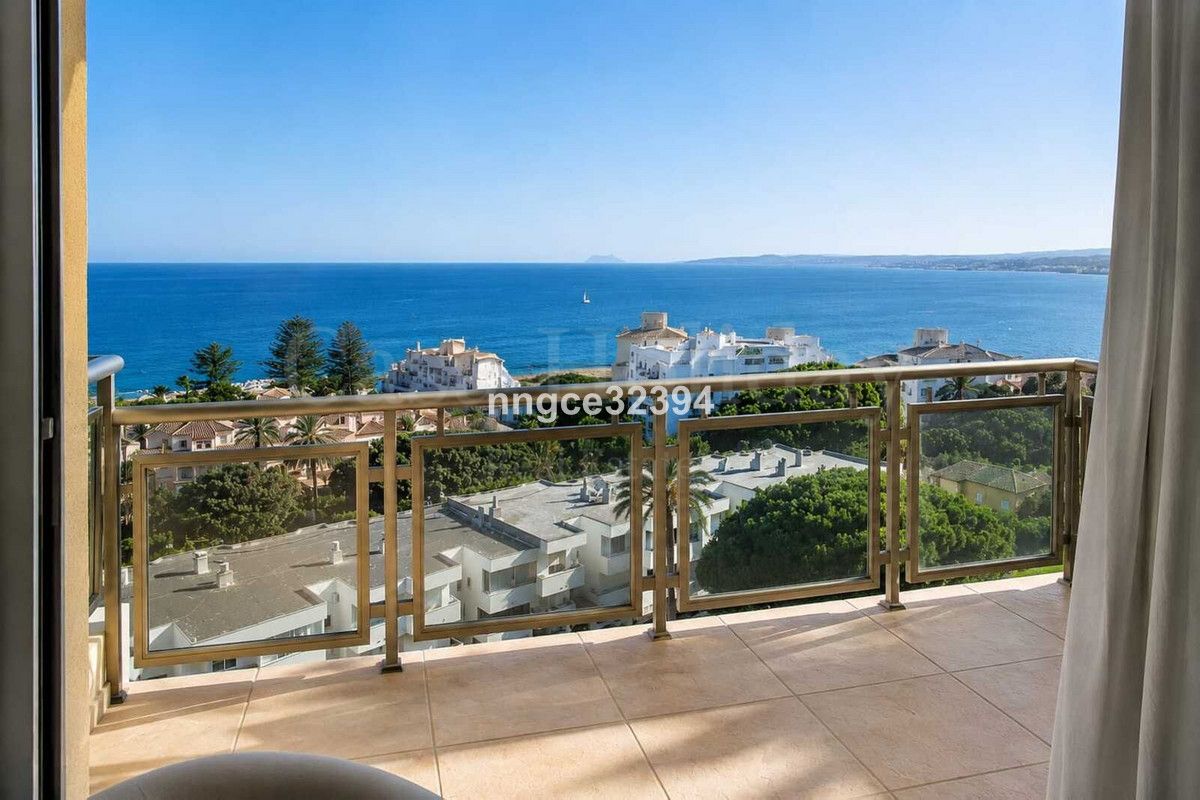 Penthouse in Estepona