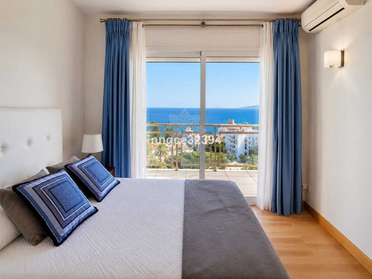 Penthouse in Estepona
