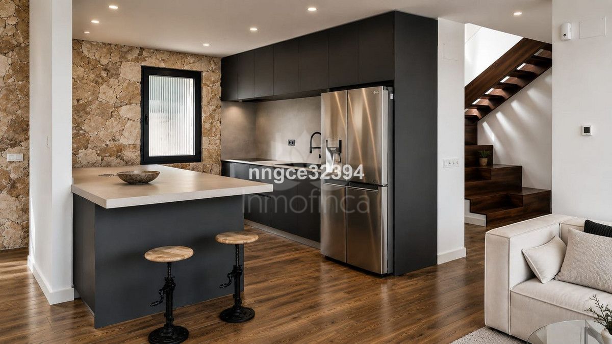 Villa in New Golden Mile, Estepona