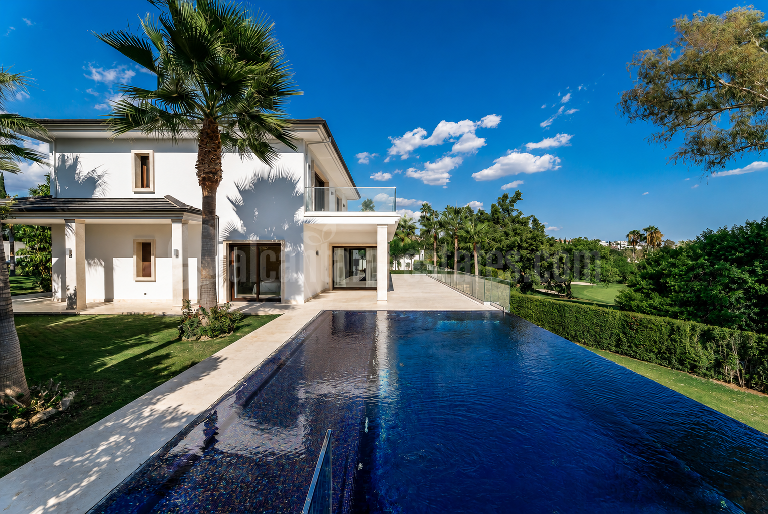 Villa in Nueva Andalucia, Marbella