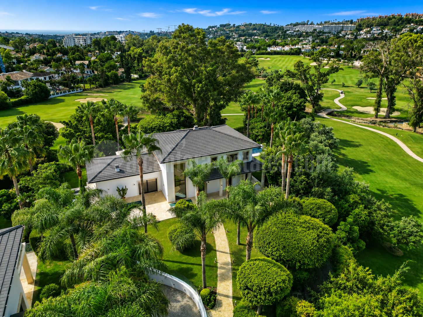 Villa in Nueva Andalucia, Marbella