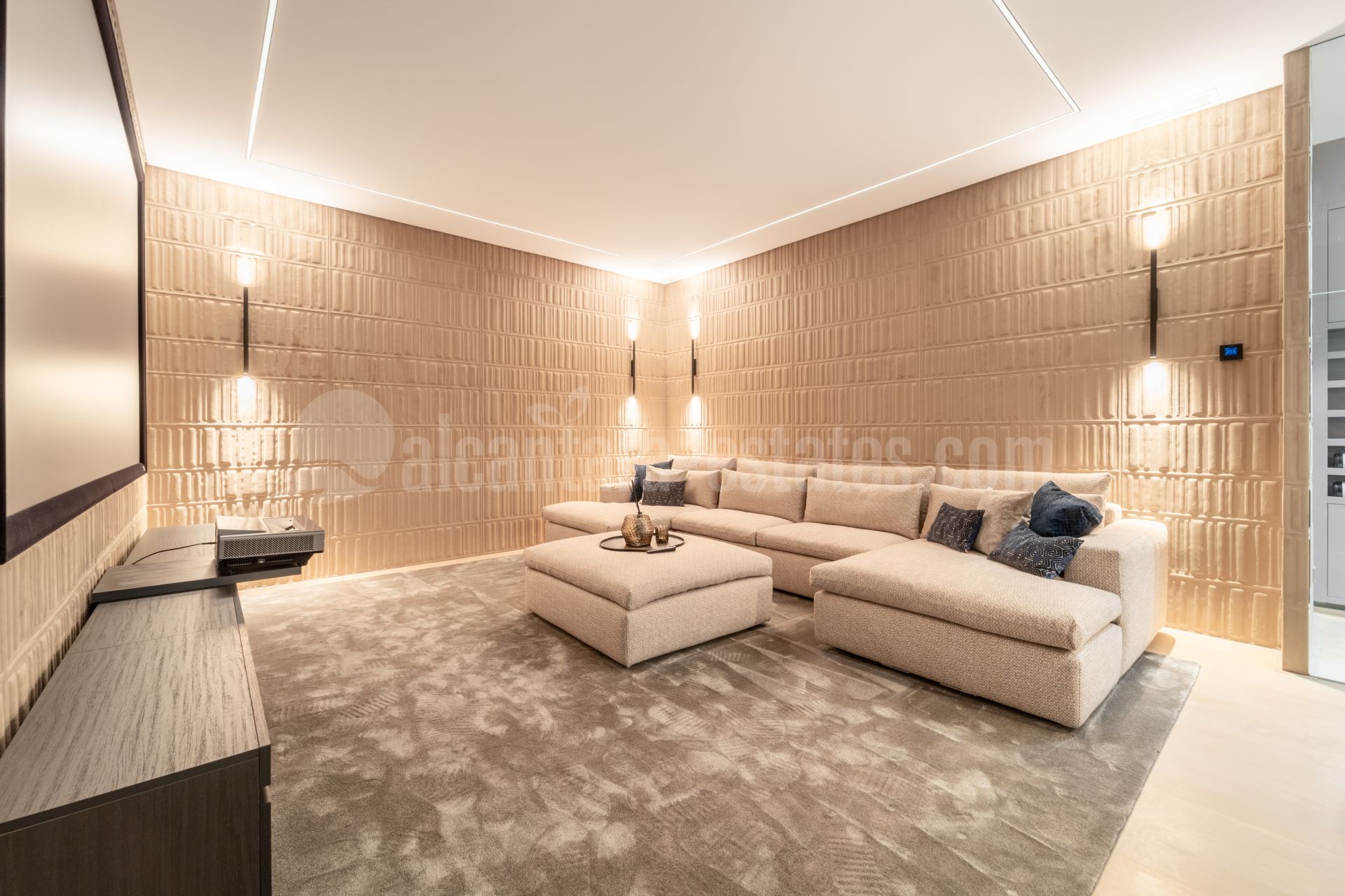 Villa in Nueva Andalucia, Marbella