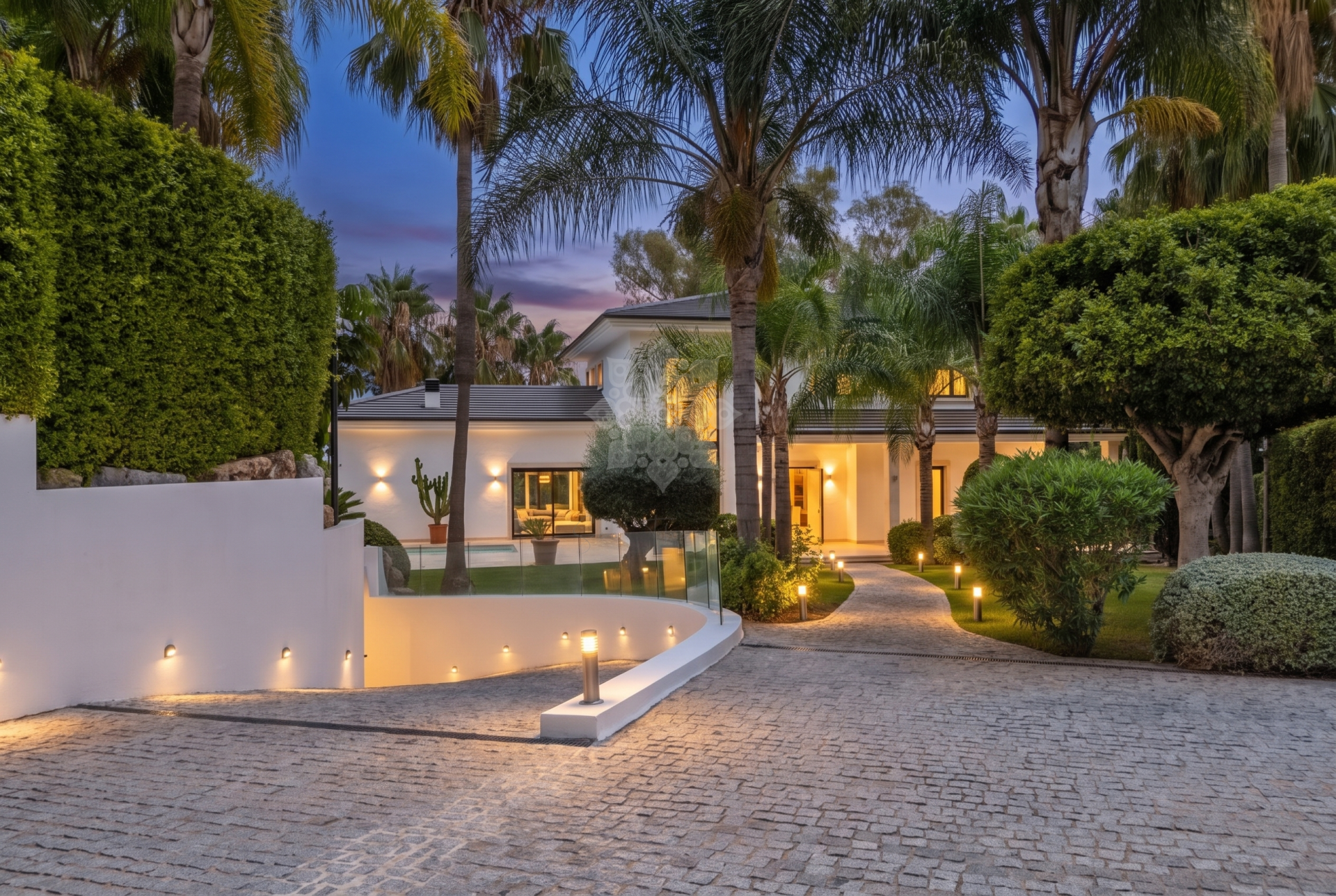 Villa in Nueva Andalucia, Marbella