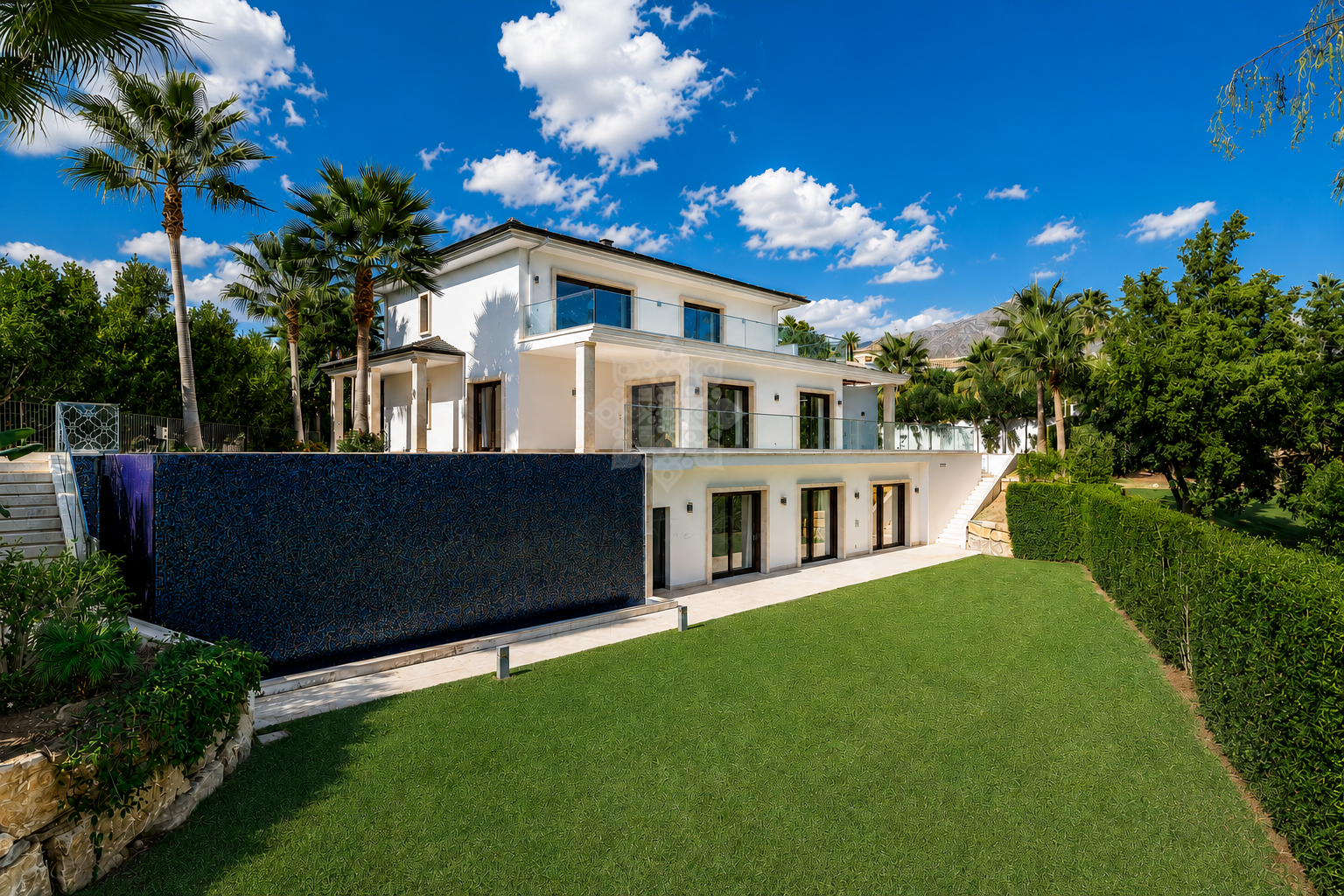 Villa in Nueva Andalucia, Marbella