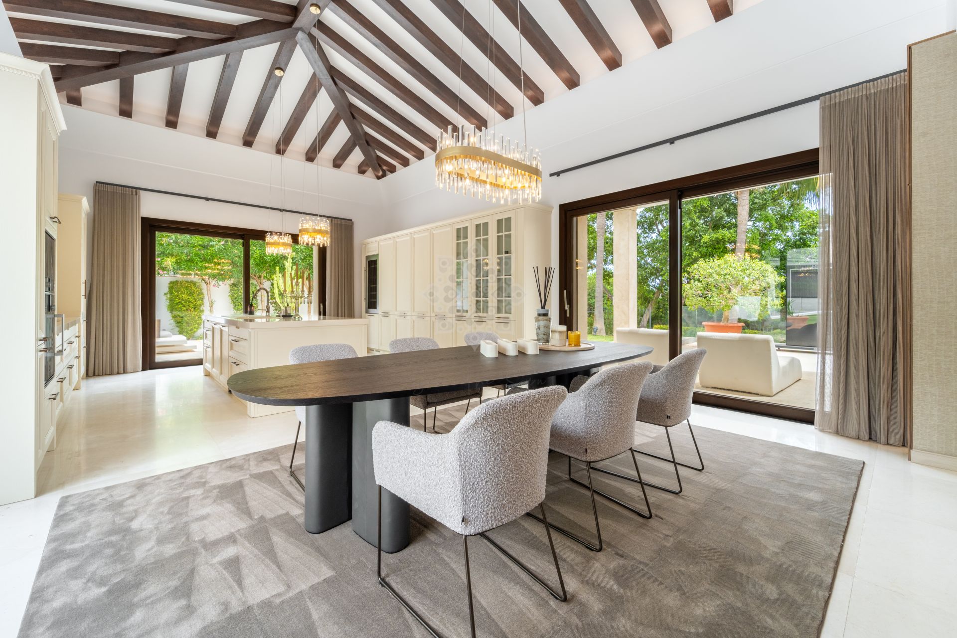 Villa in Nueva Andalucia, Marbella