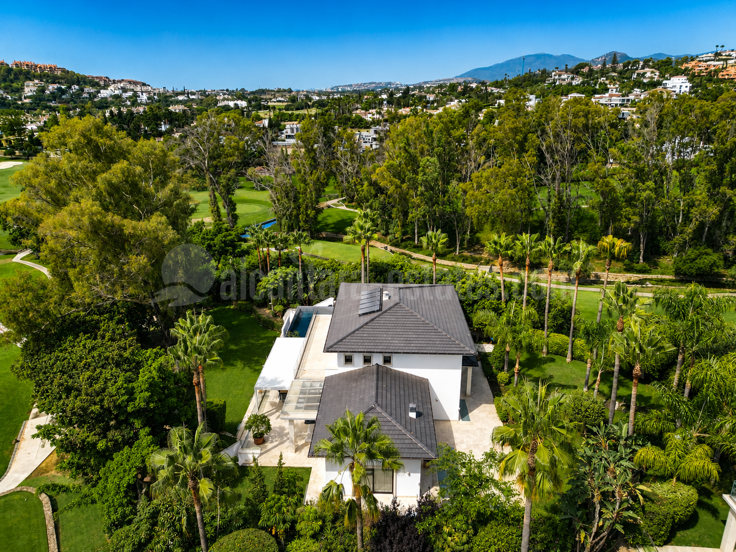 Villa in Nueva Andalucia, Marbella
