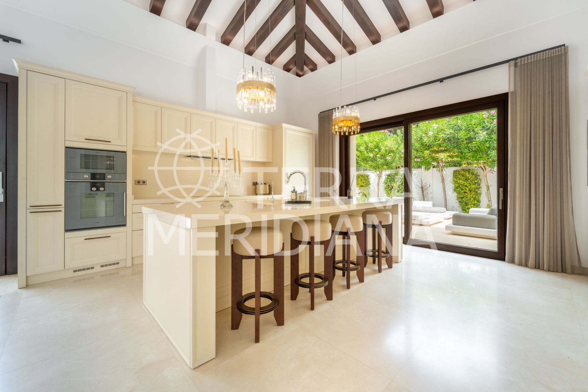 Villa in Nueva Andalucia, Marbella