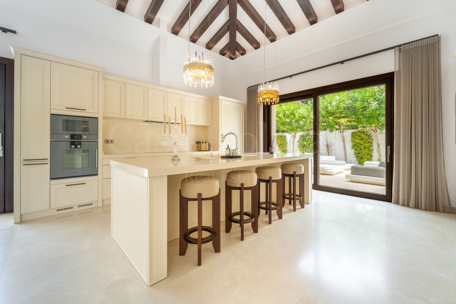 Villa en Nueva Andalucia, Marbella