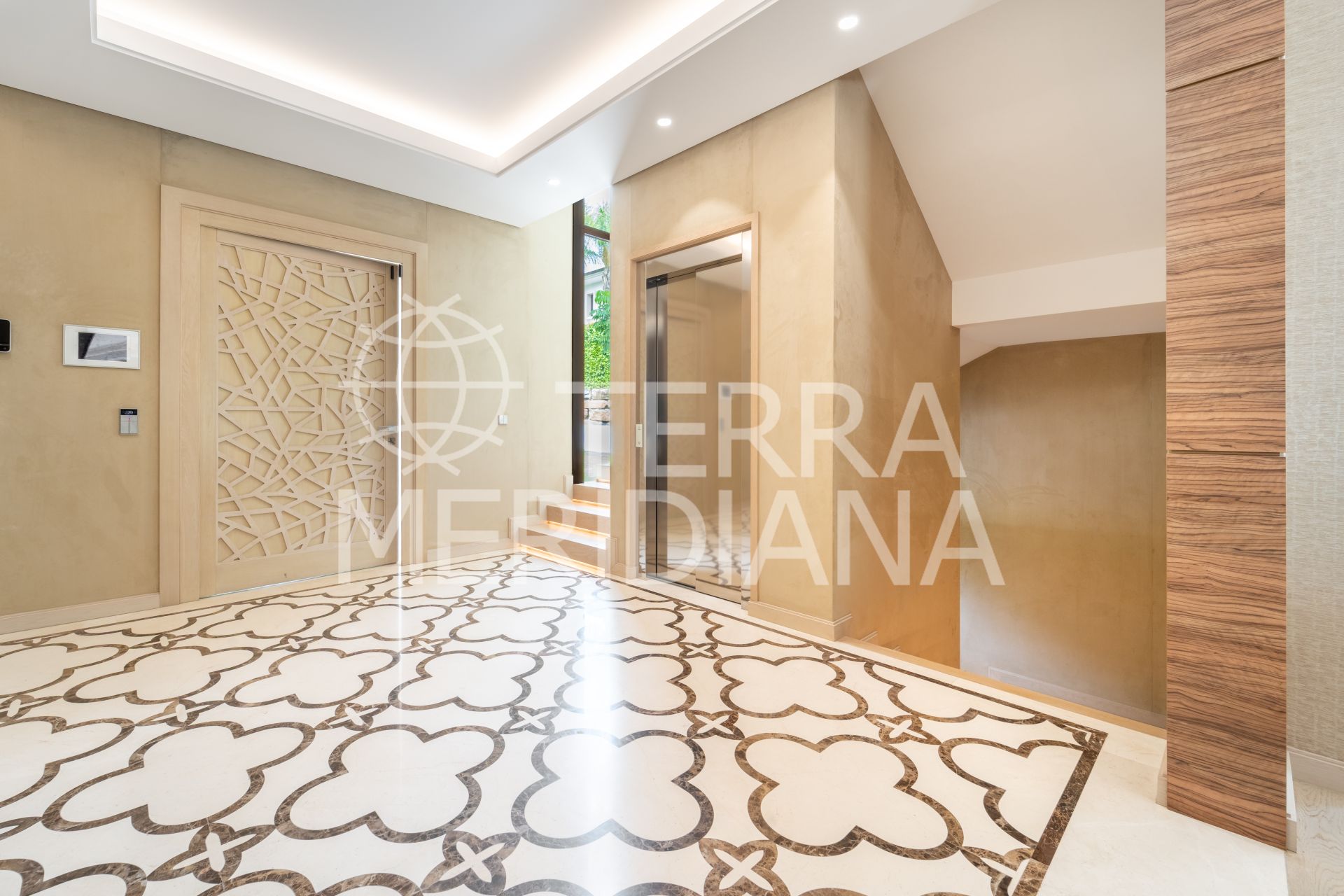 Villa in Nueva Andalucia, Marbella