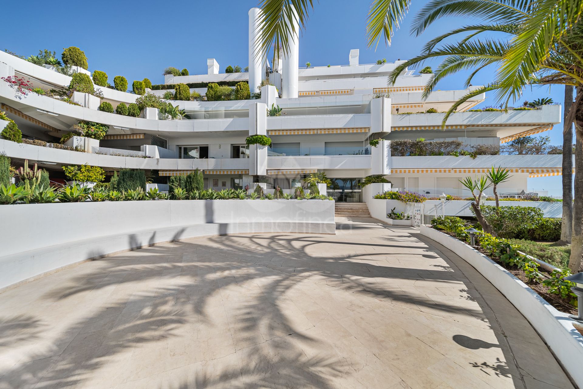 Apartamento en Las Terrazas de Las Lomas, Marbella
