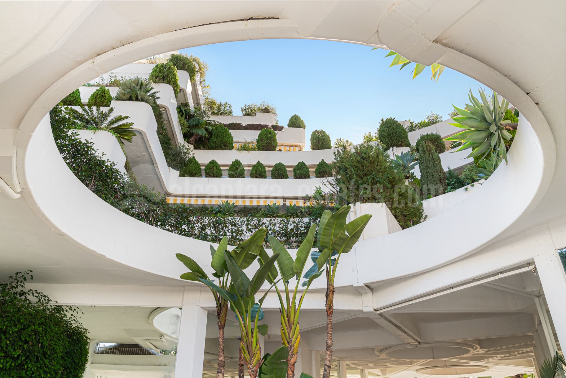 Apartamento en Las Terrazas de Las Lomas, Marbella