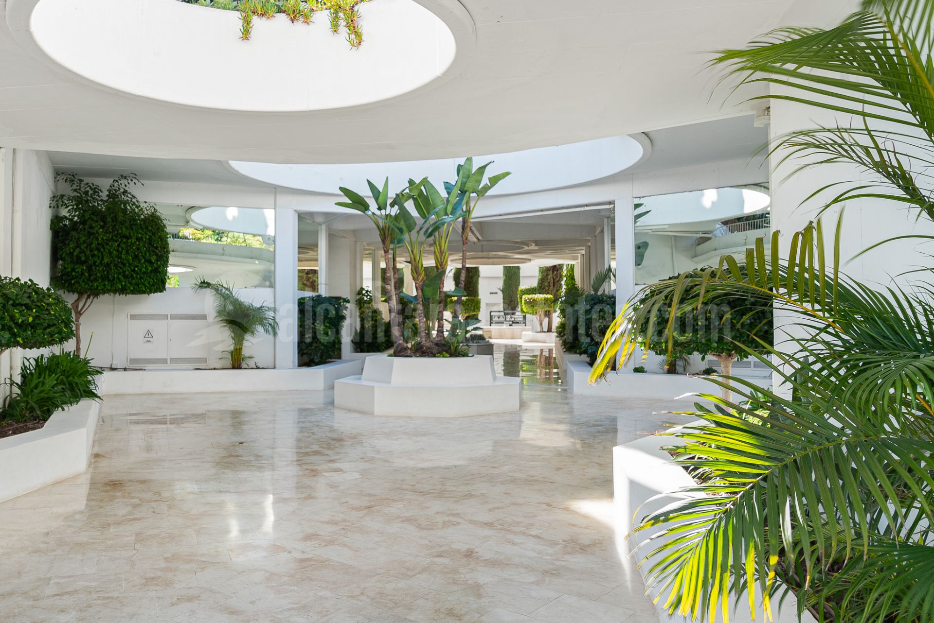 Apartamento en Las Terrazas de Las Lomas, Marbella