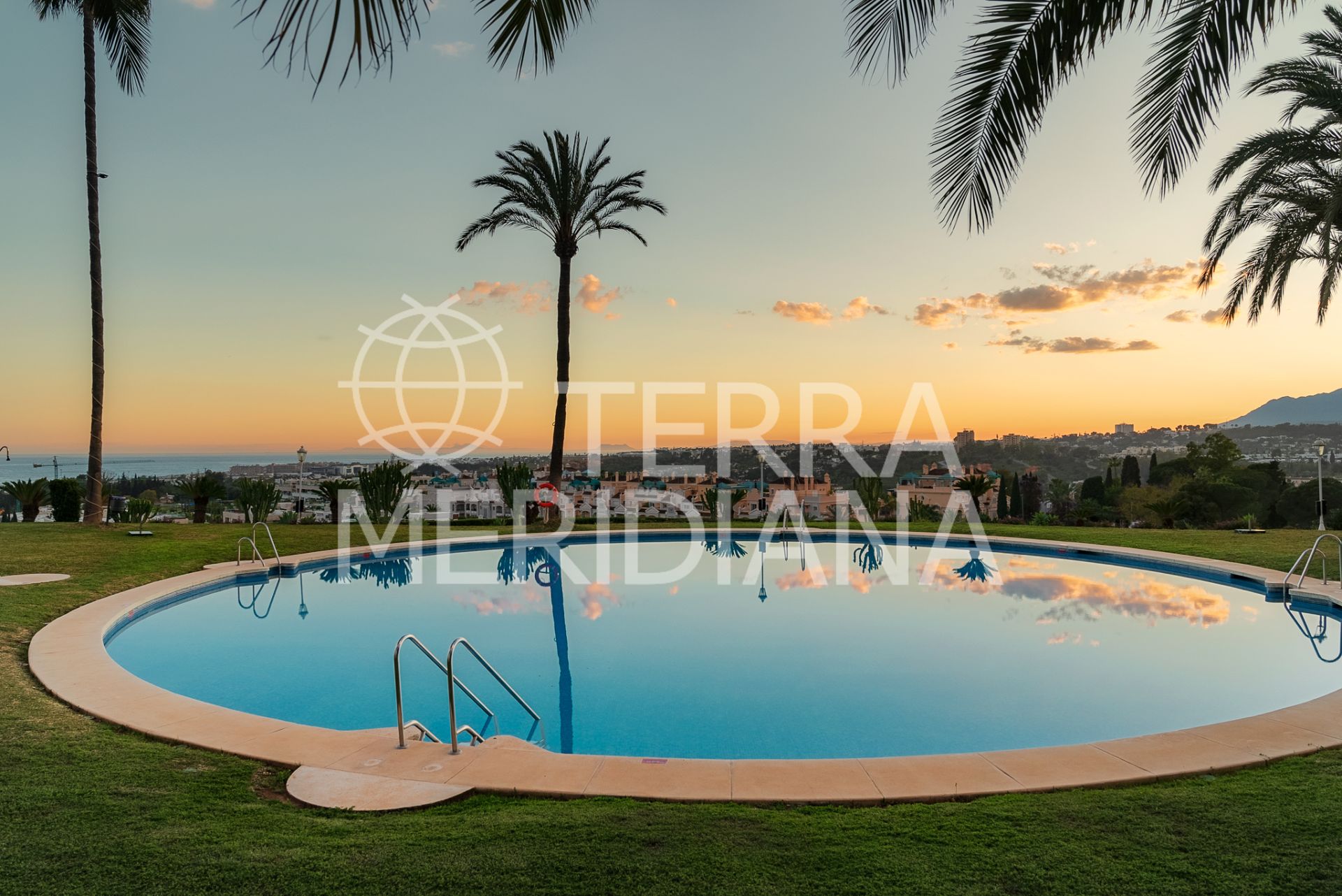 Apartment in Las Terrazas de Las Lomas, Marbella