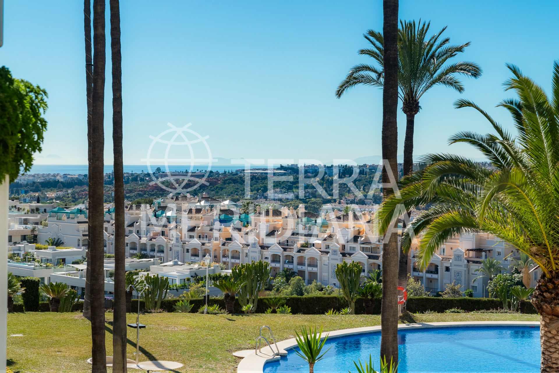 Apartment in Las Terrazas de Las Lomas, Marbella