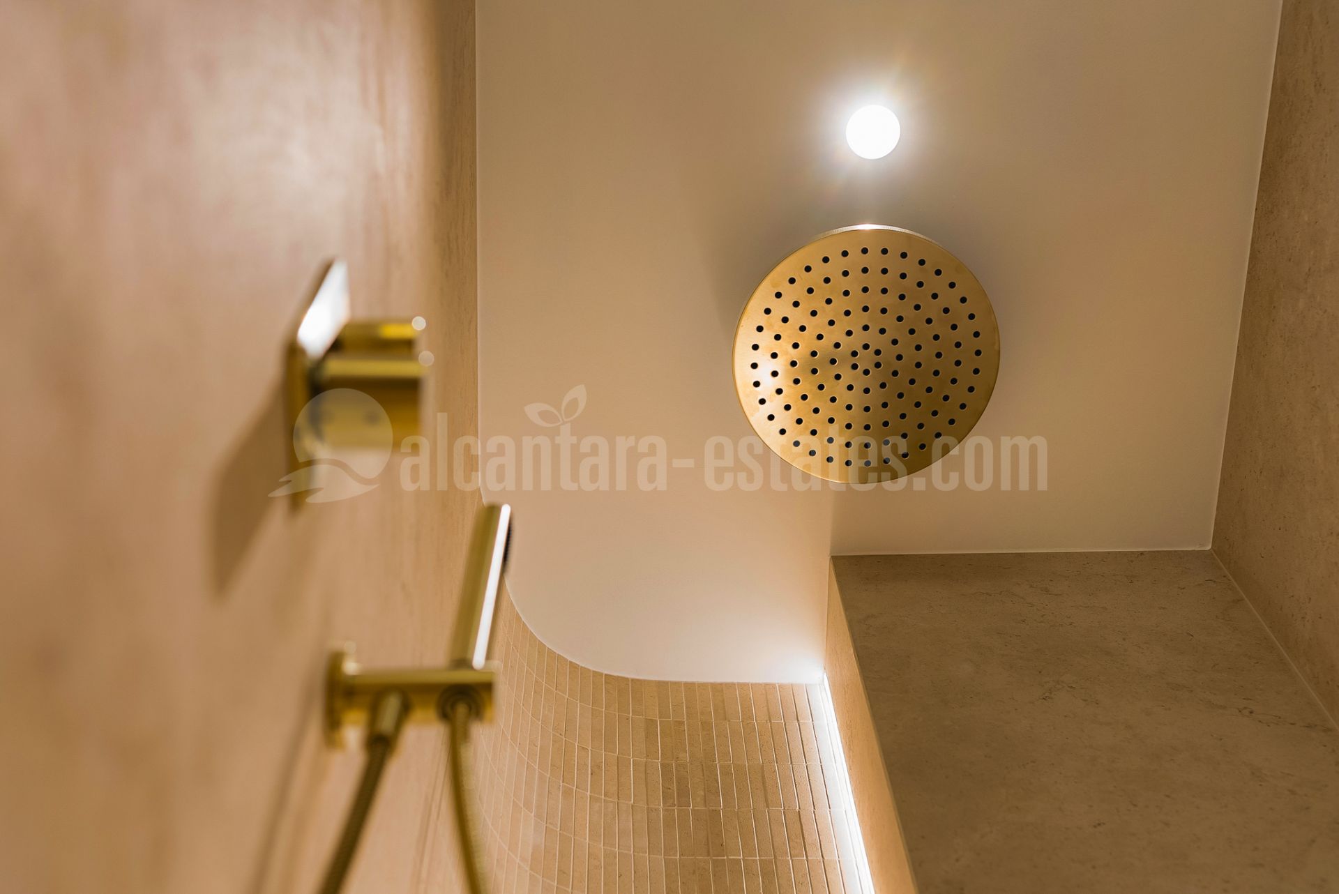 Apartamento en Las Terrazas de Las Lomas, Marbella
