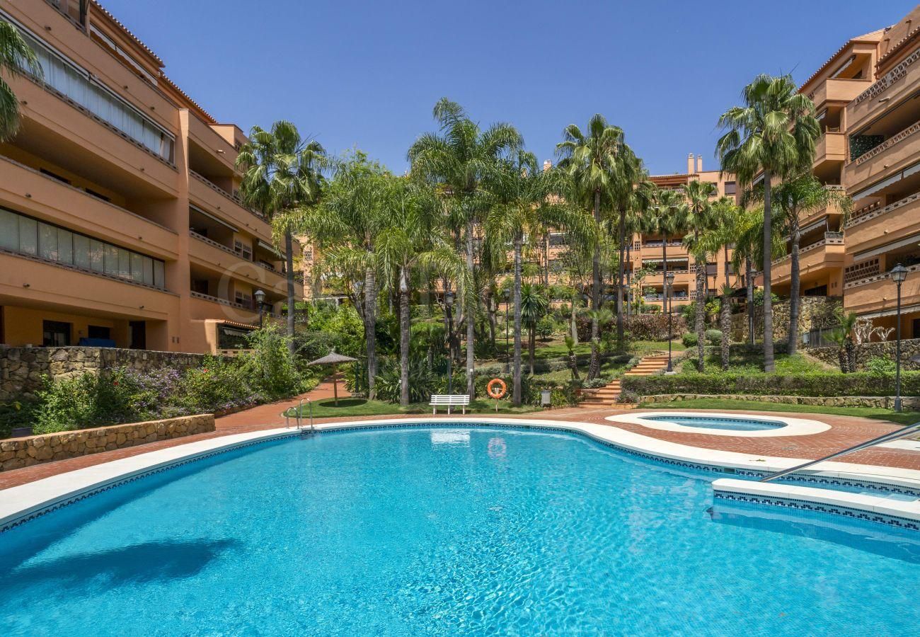 Apartamento en Costa Nagüeles III, Marbella