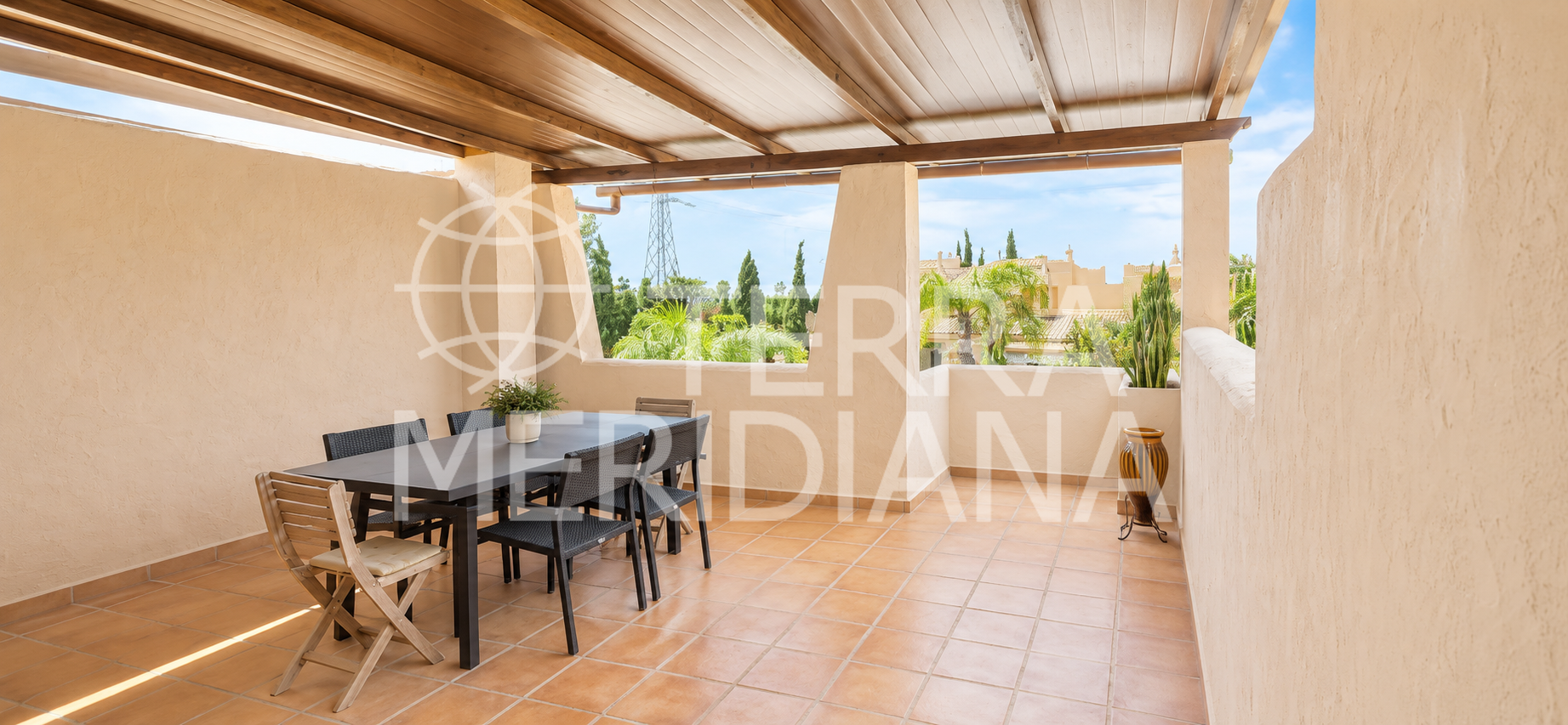 Town House in Oasis de Nagüeles, Marbella