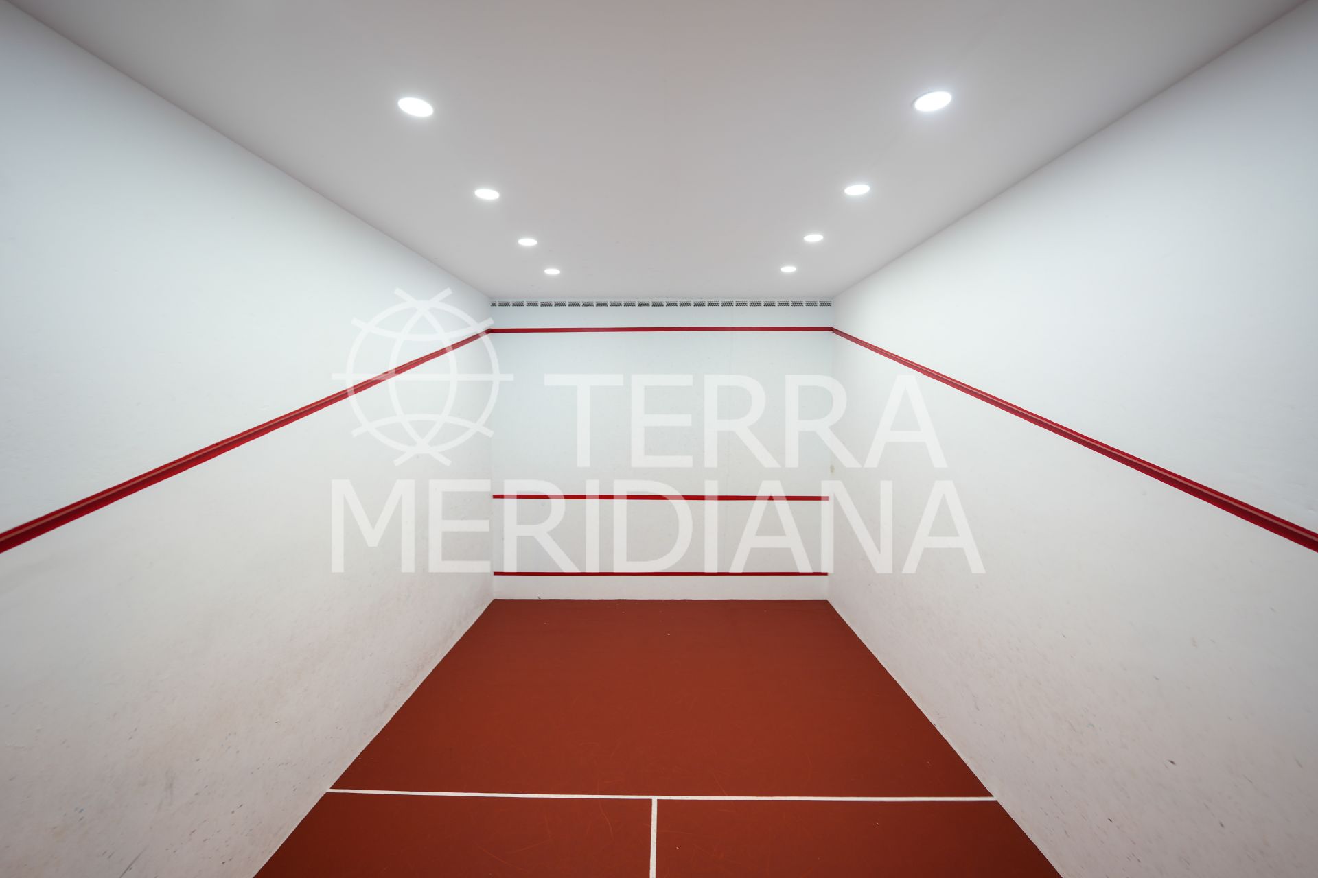 Duplex in Marbella House, Marbella