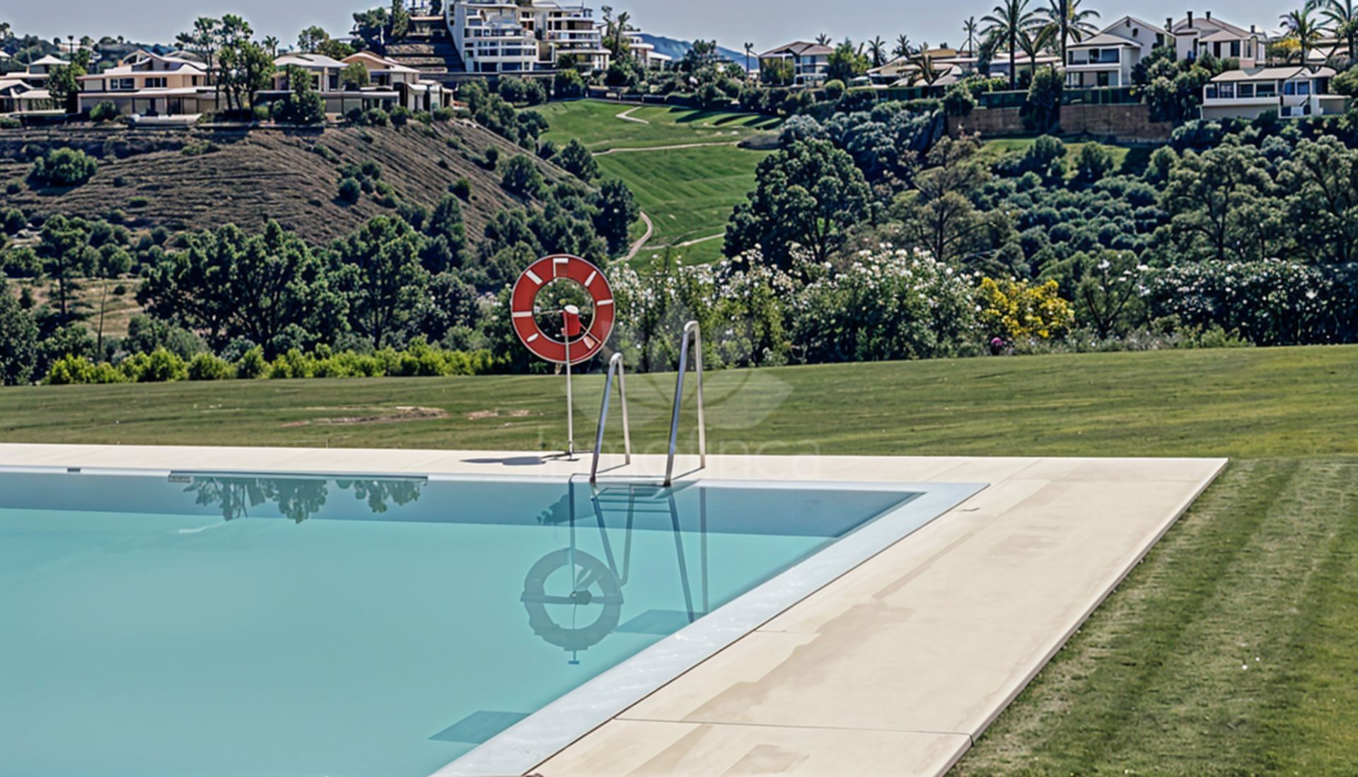 Apartamento en Los Monteros, Marbella
