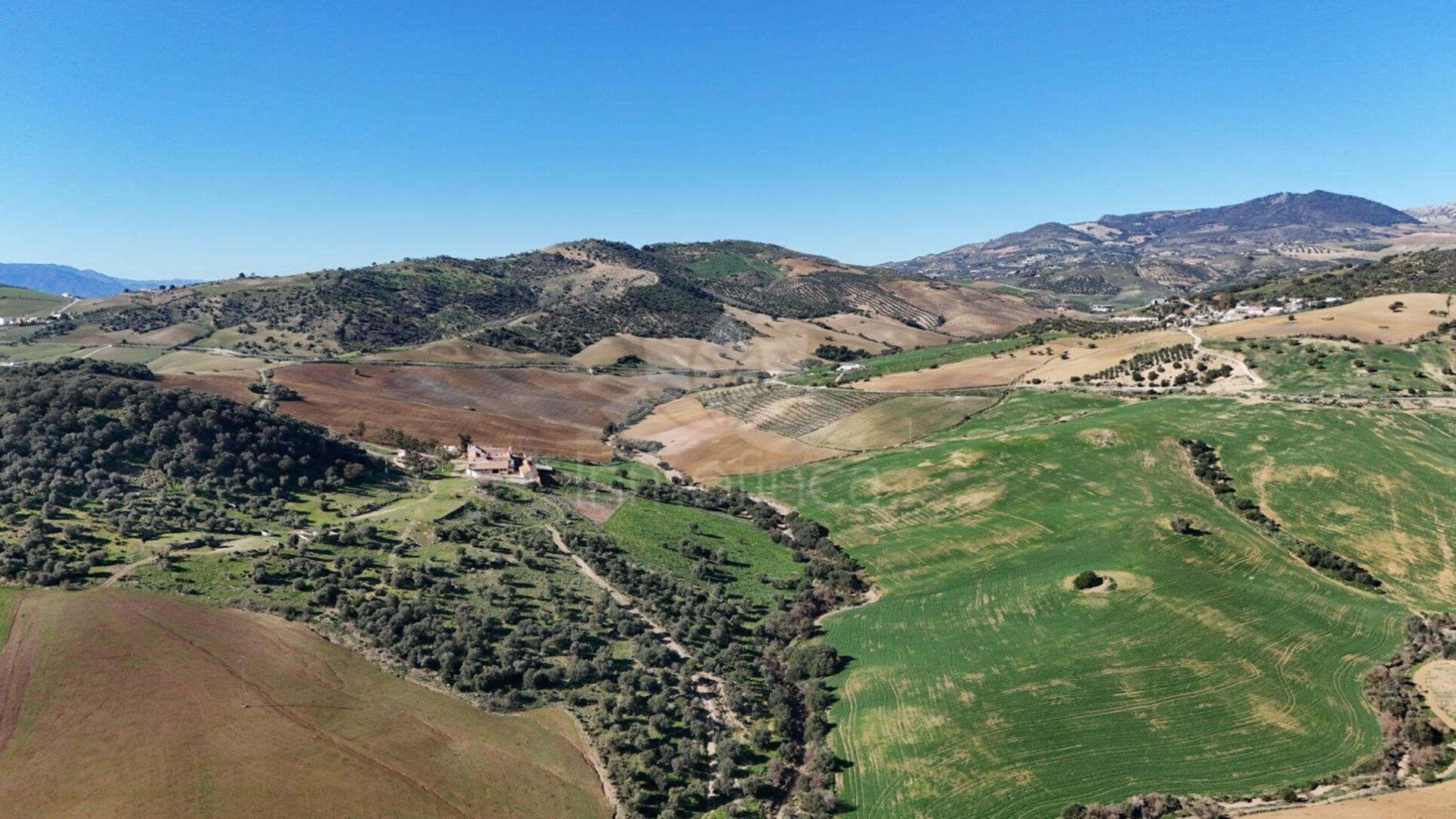Cortijo en Villanueva de la Concepción