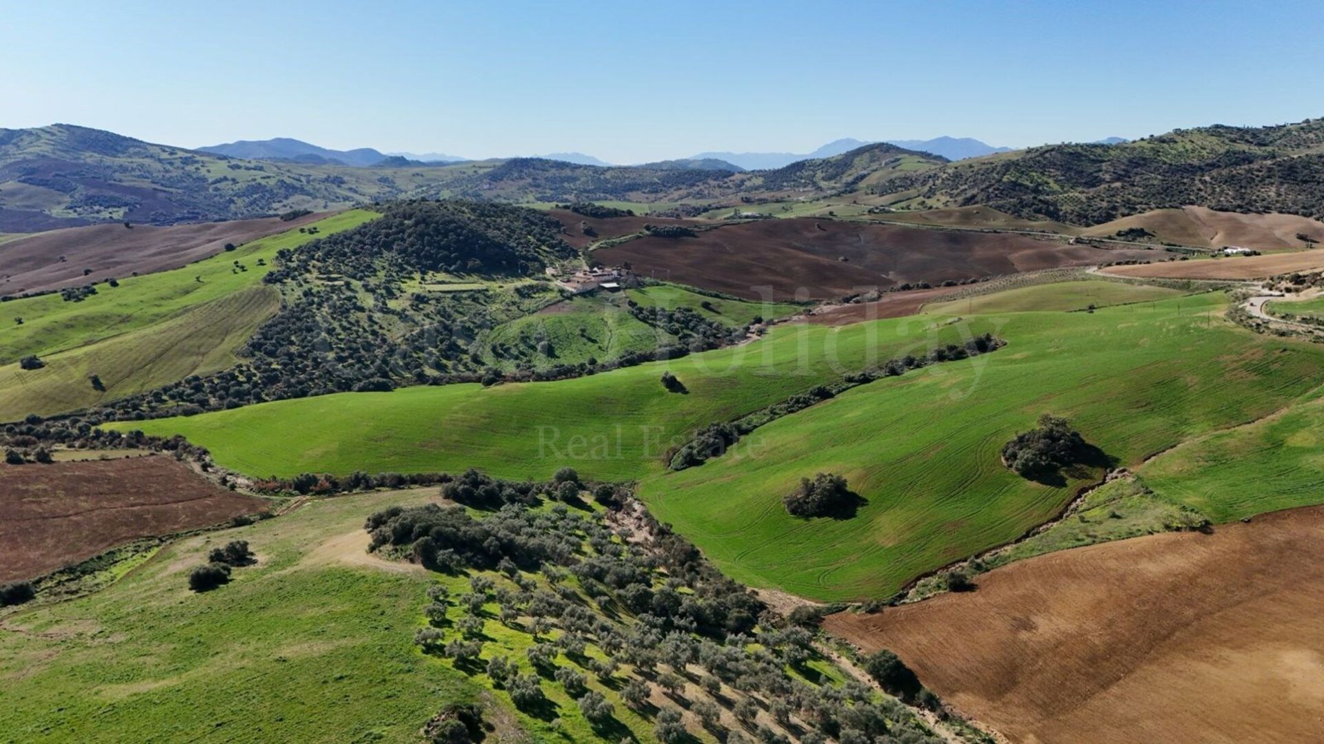 Cortijo en Villanueva de la Concepción
