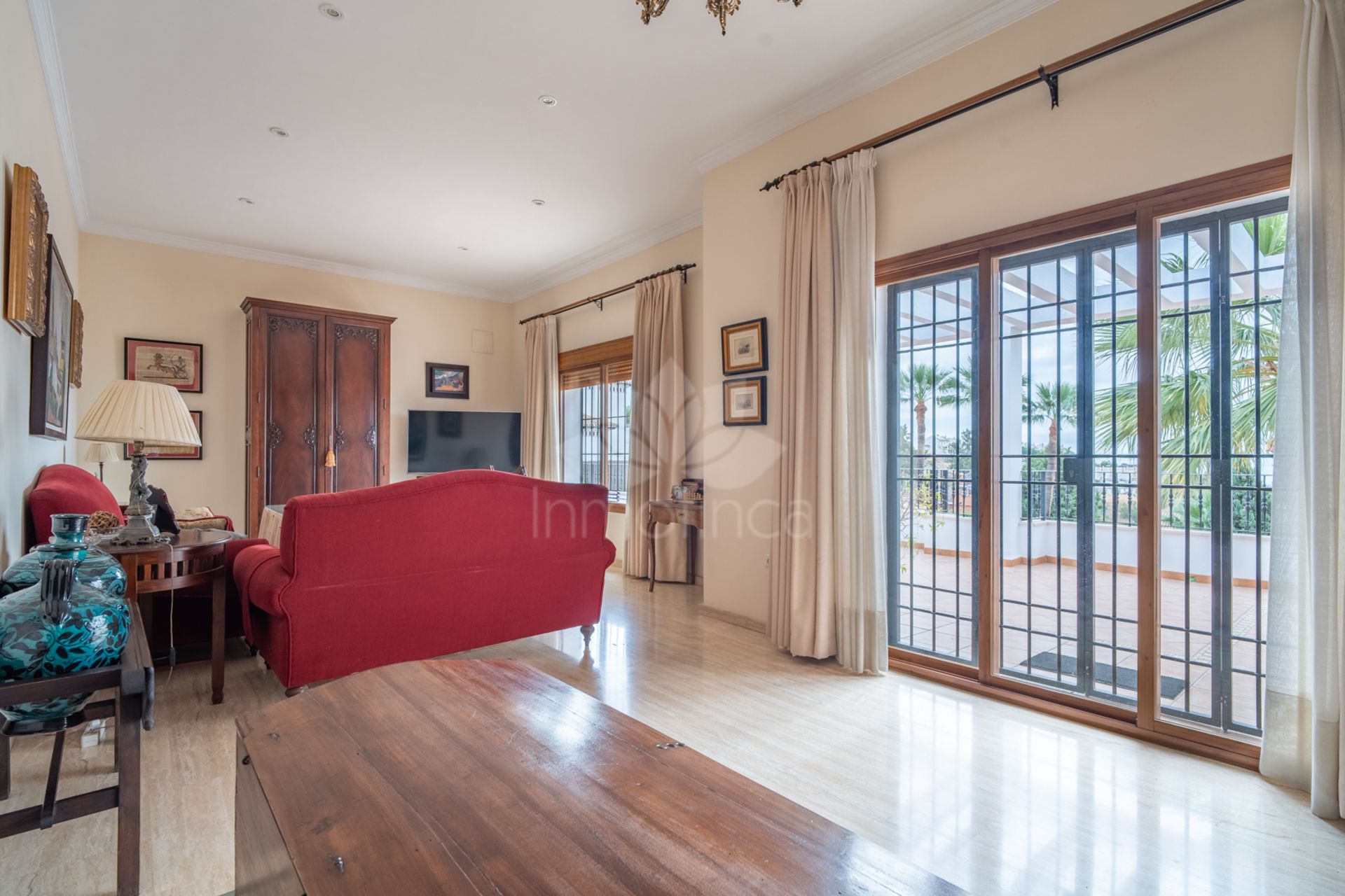 Casa en Pinares de San Antón, Malaga