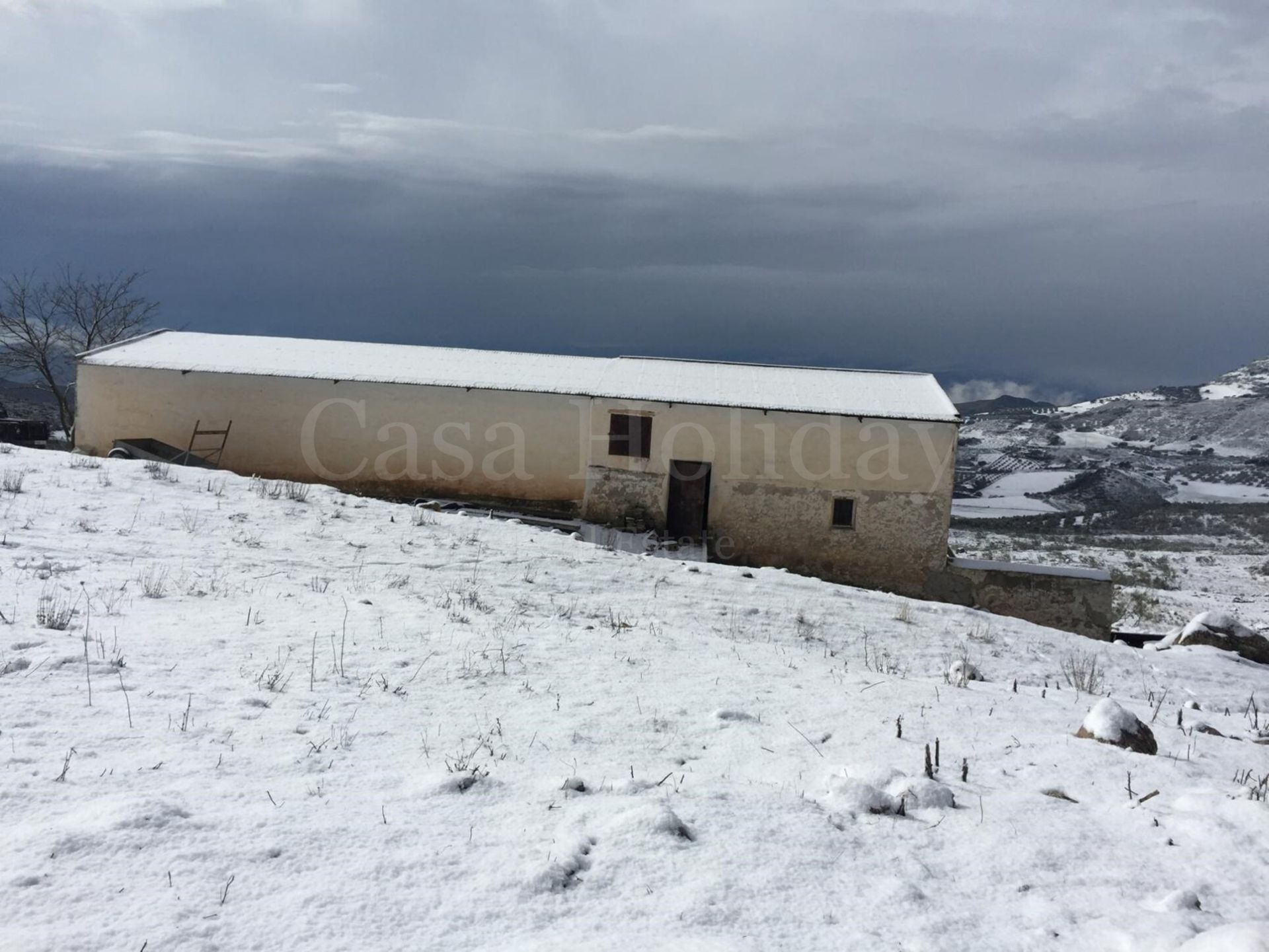 Cortijo en Villanueva de la Concepción