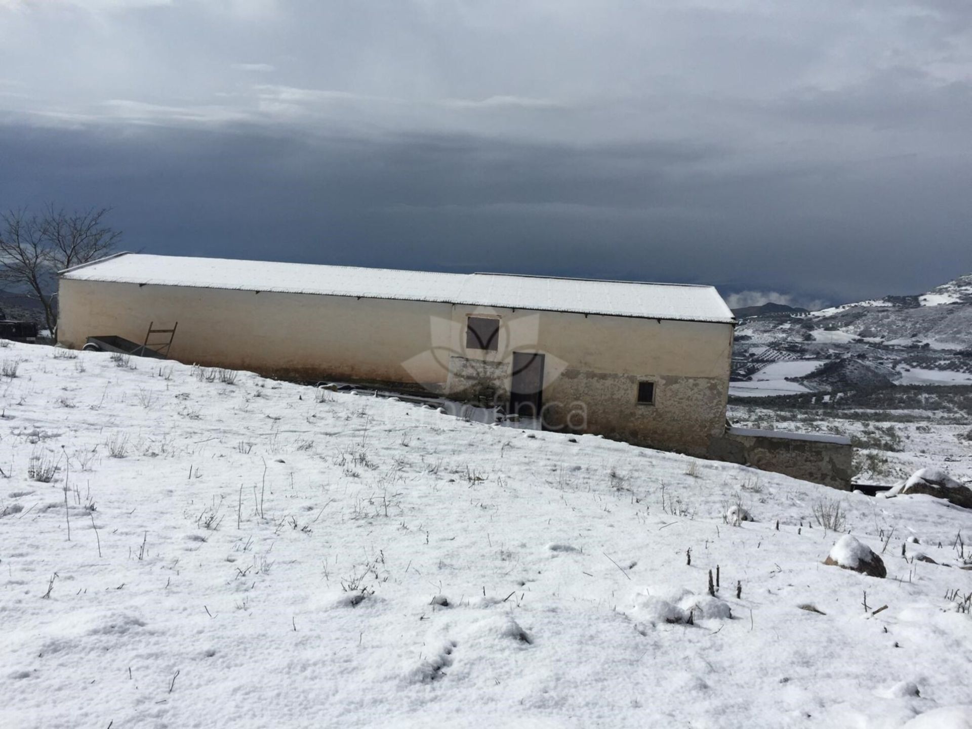 Cortijo en Villanueva de la Concepción