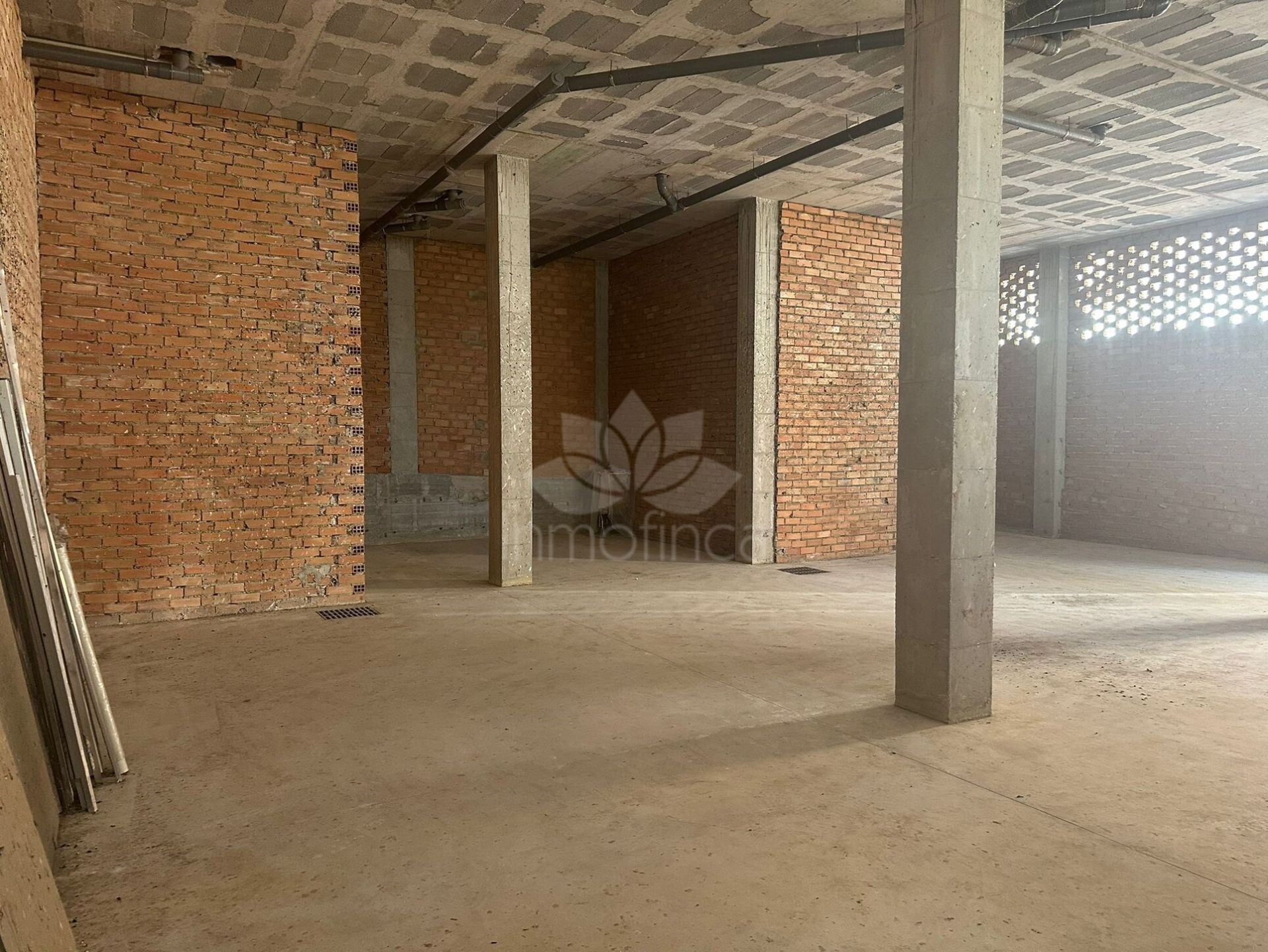 Local Comercial en Alhaurin de la Torre