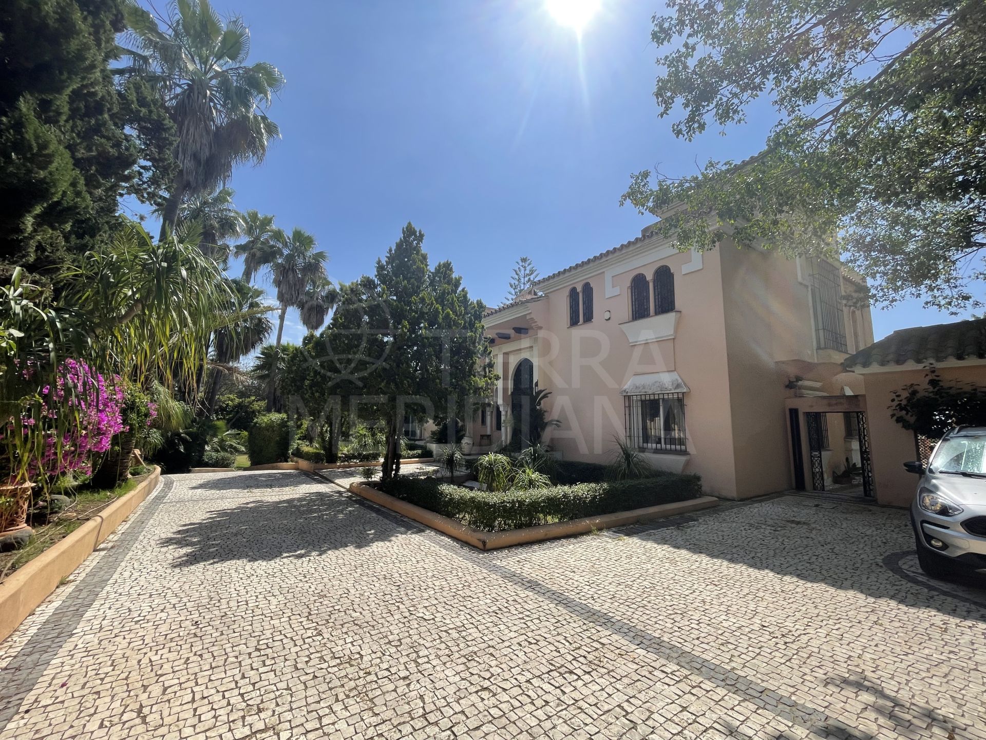 House in Estepona East, Estepona