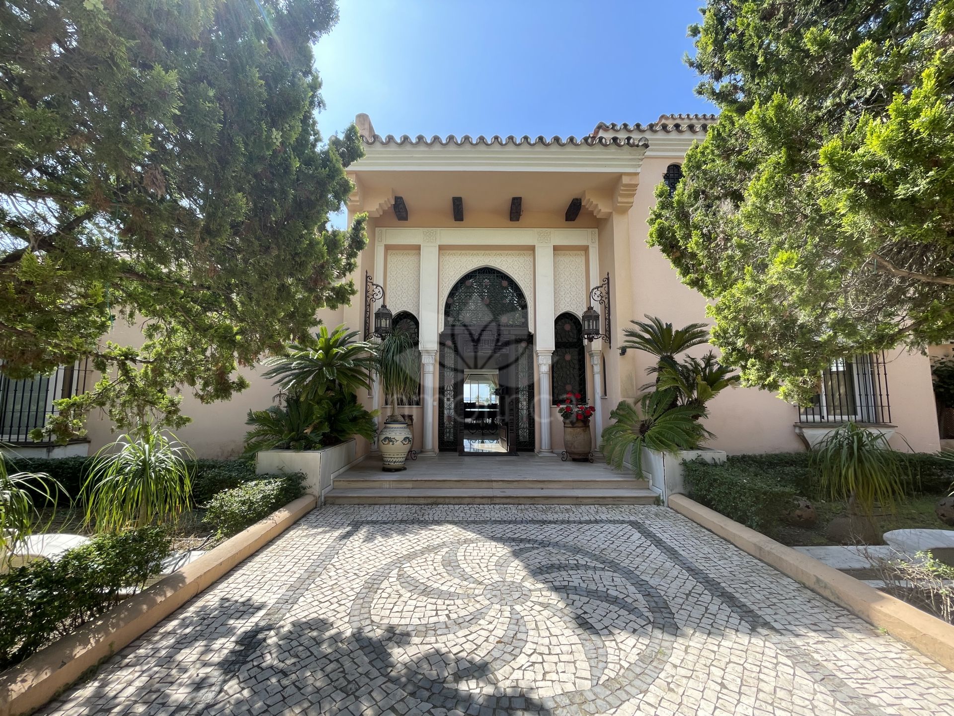 House in Estepona East, Estepona