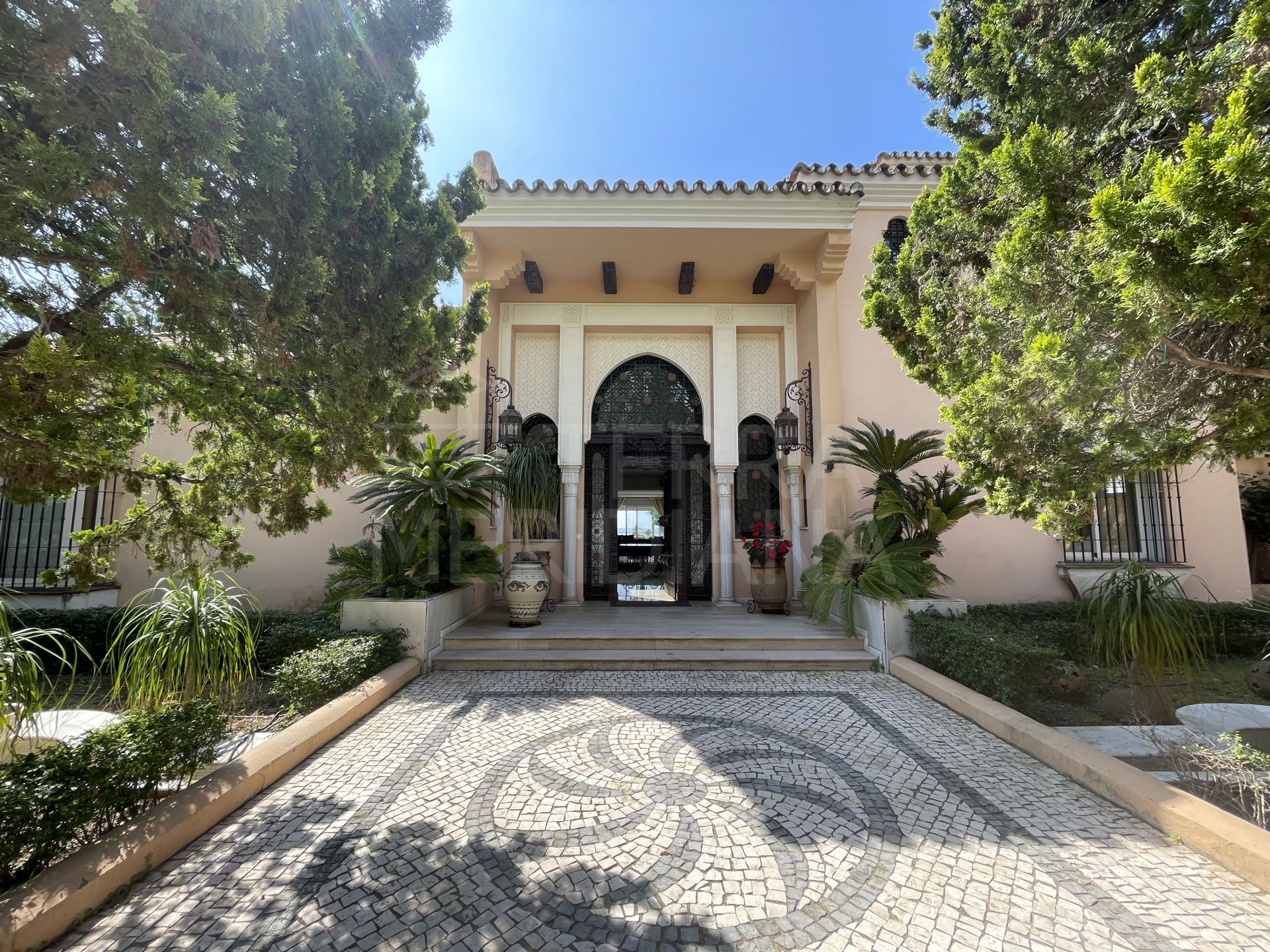 House in Estepona East, Estepona