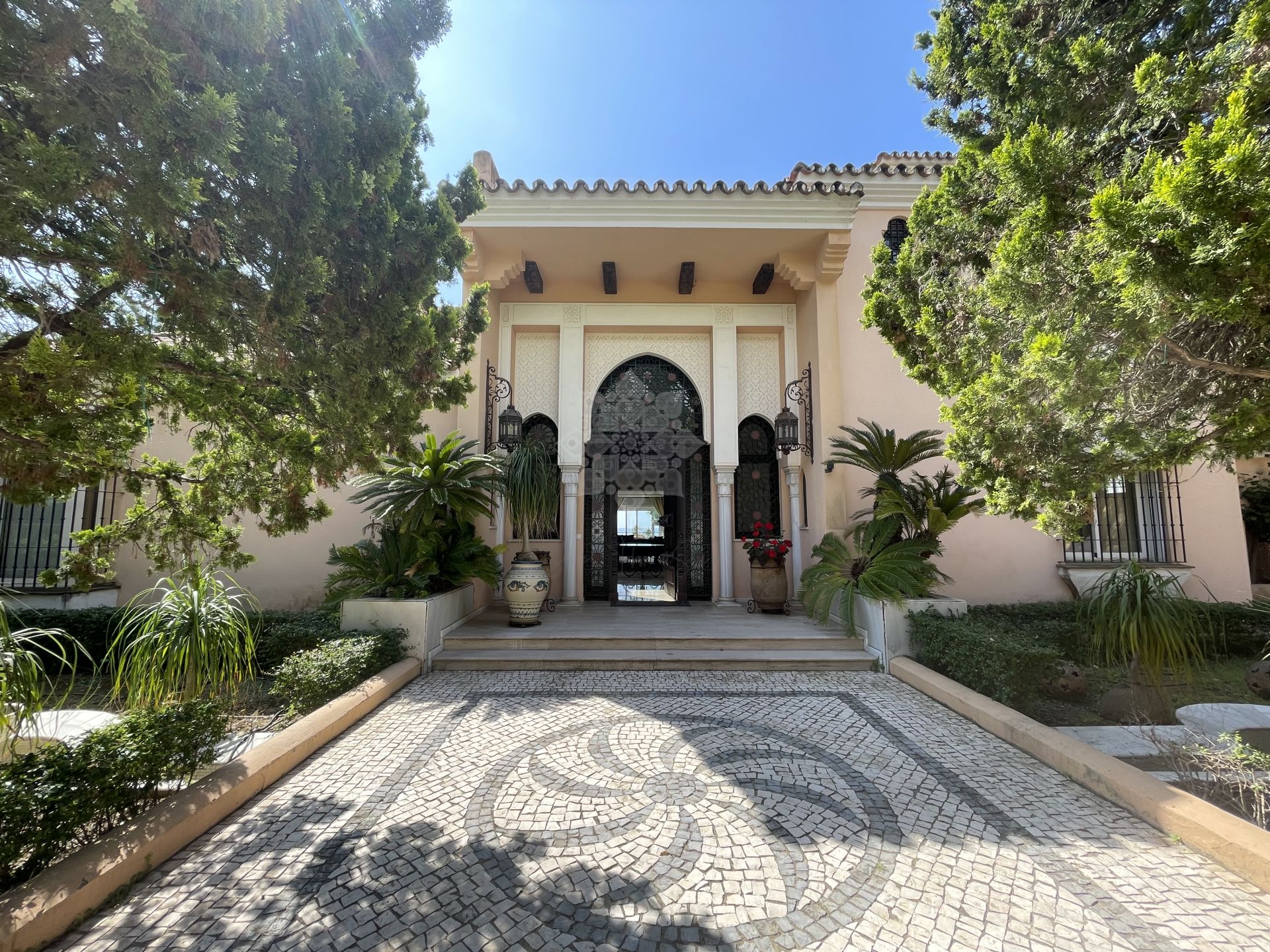 House in Estepona East, Estepona
