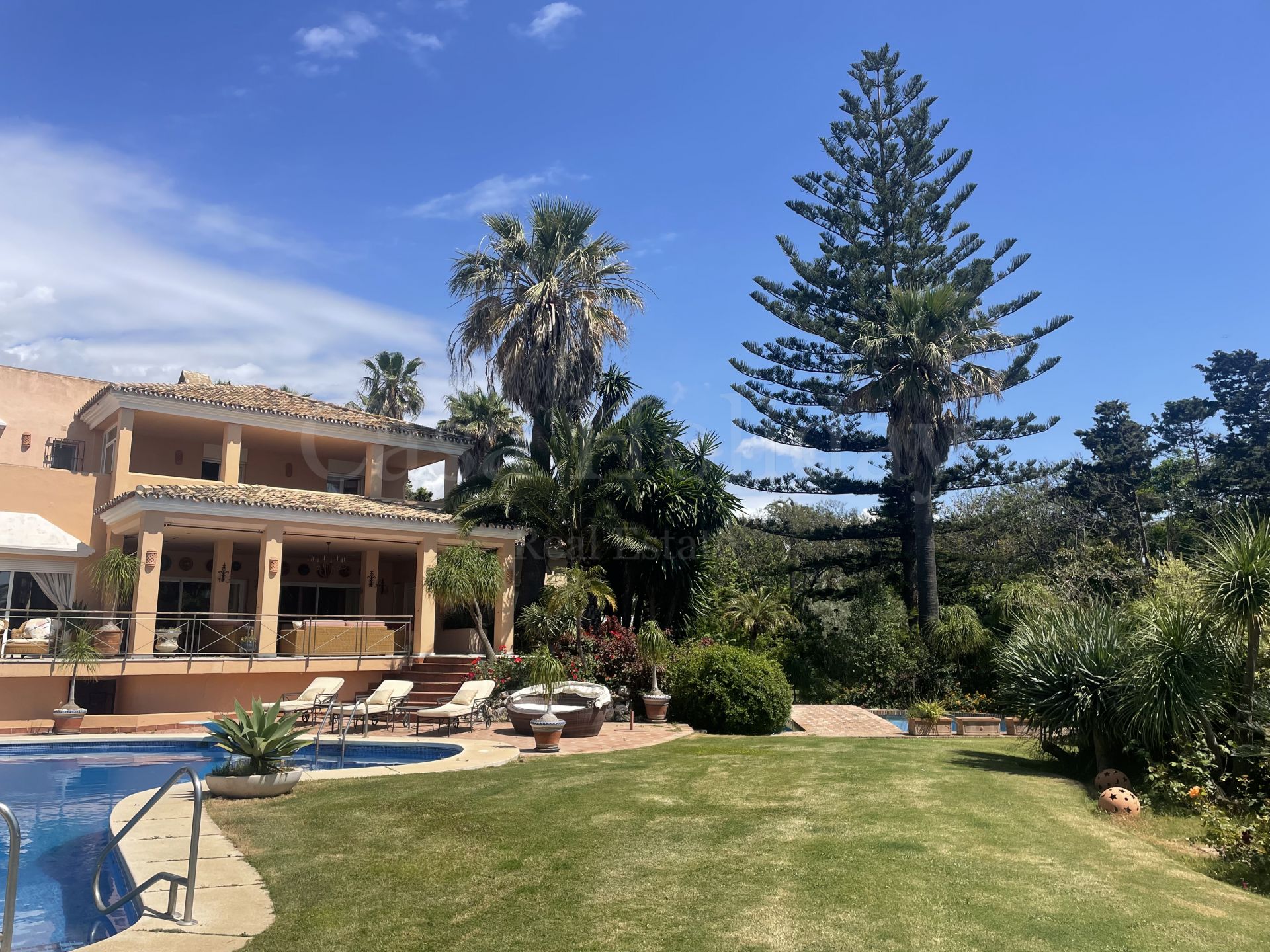 House in Estepona East, Estepona