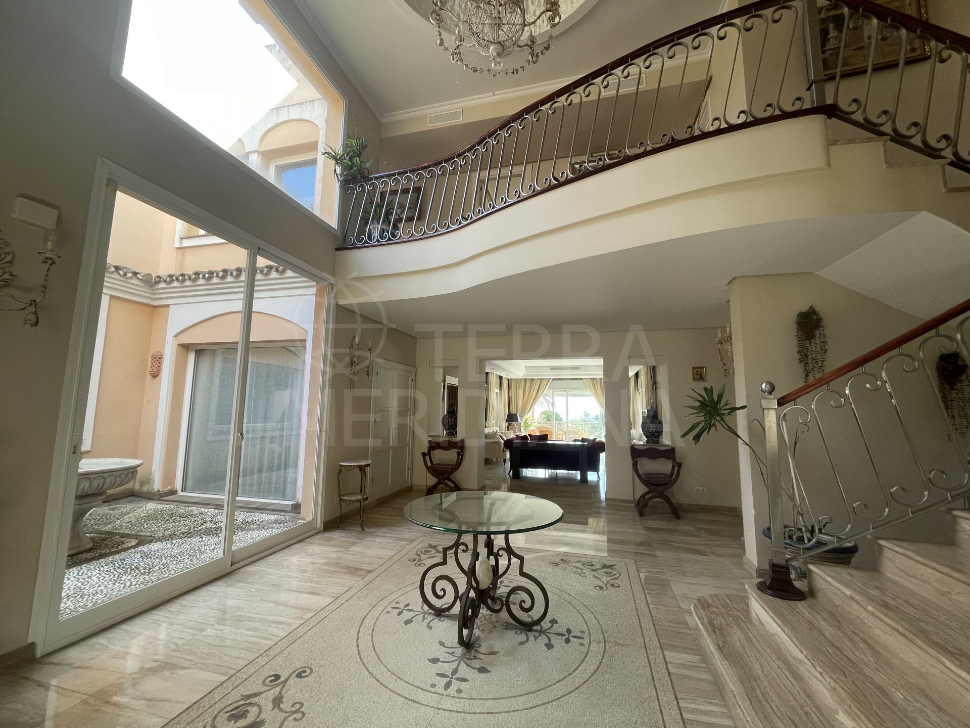 House in Estepona East, Estepona