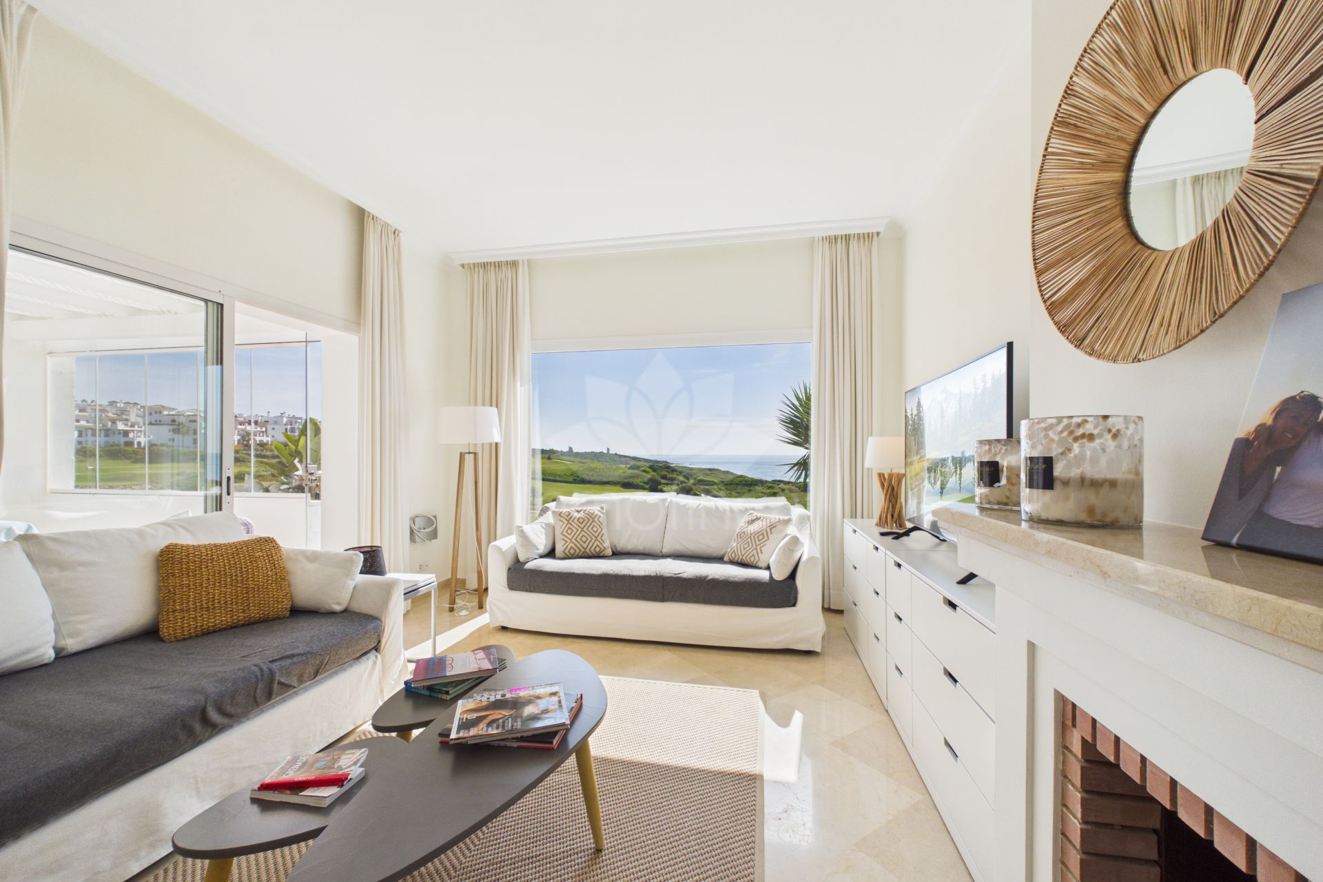 Flat in Alcaidesa Costa, Alcaidesa