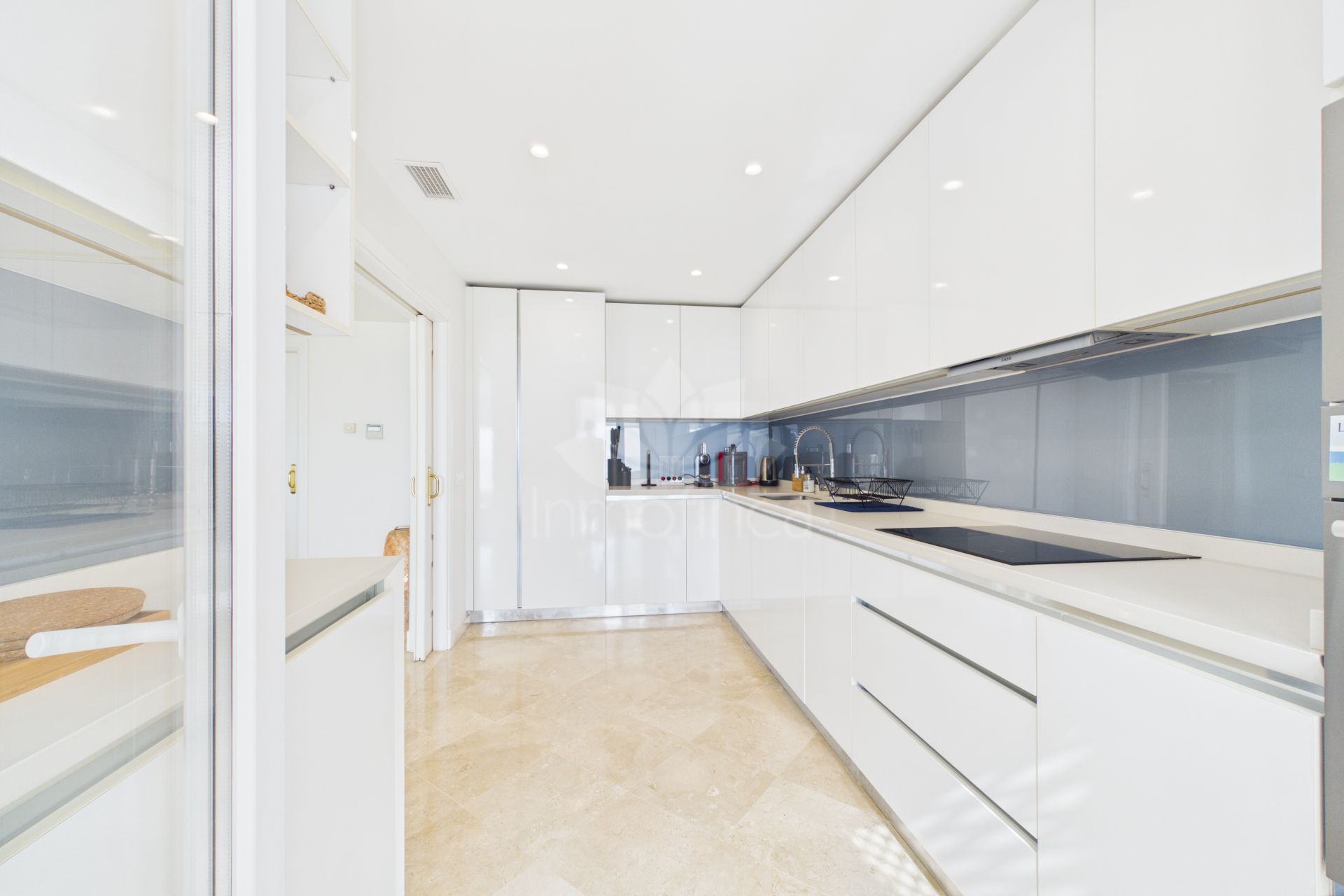 Flat in Alcaidesa Costa, Alcaidesa