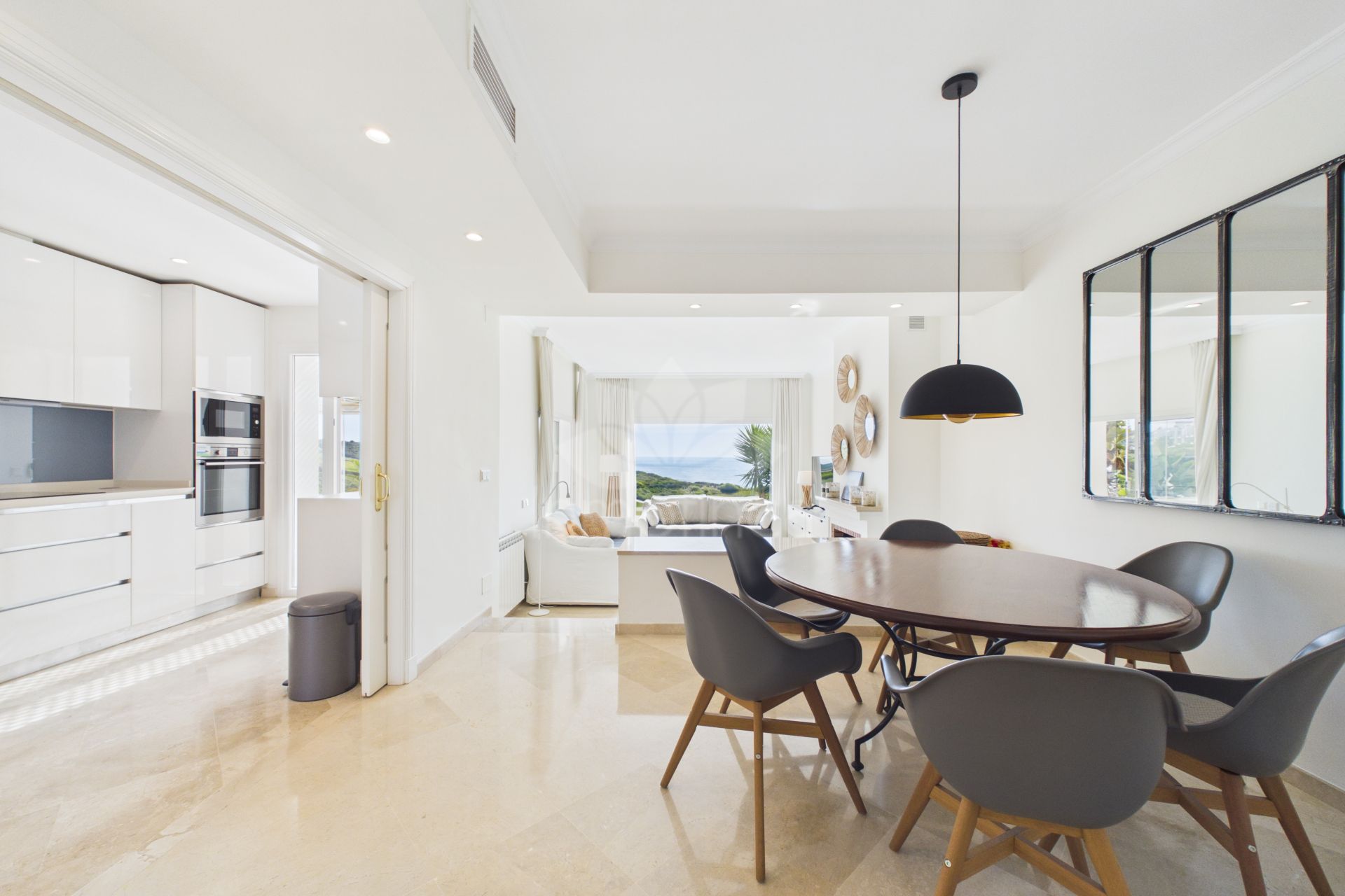Flat in Alcaidesa Costa, Alcaidesa