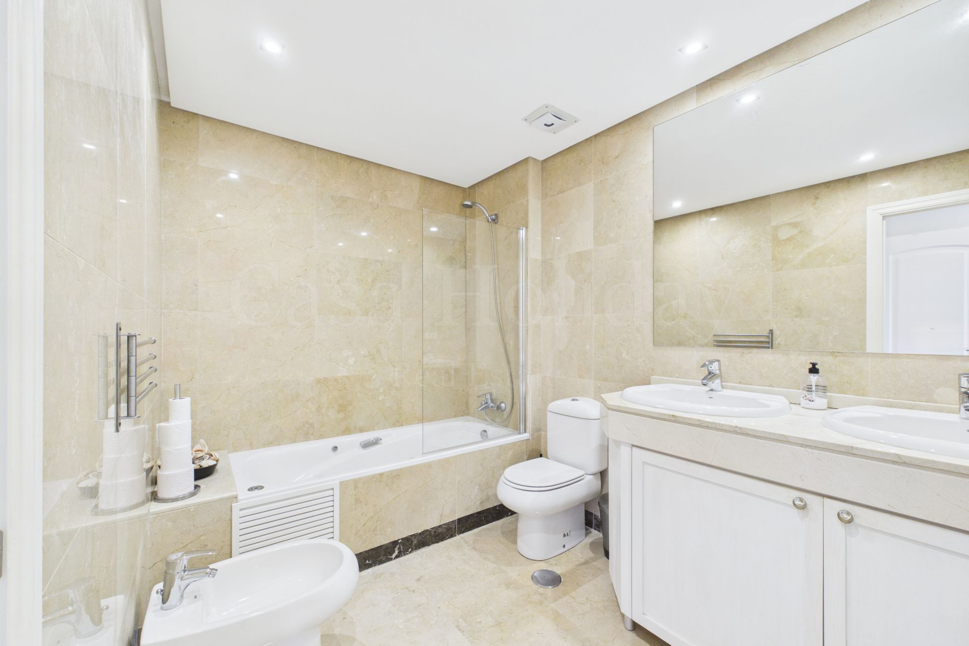 Apartment in Alcaidesa Costa, Alcaidesa