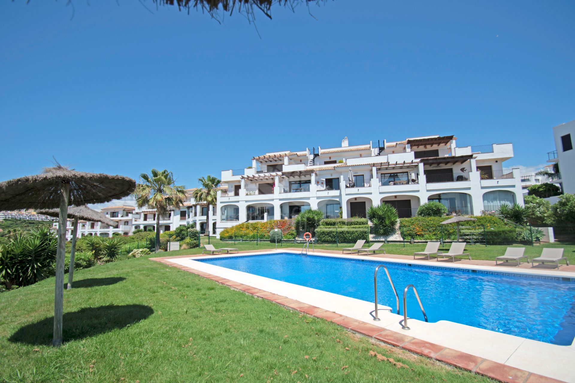 Apartment in Alcaidesa Costa, Alcaidesa