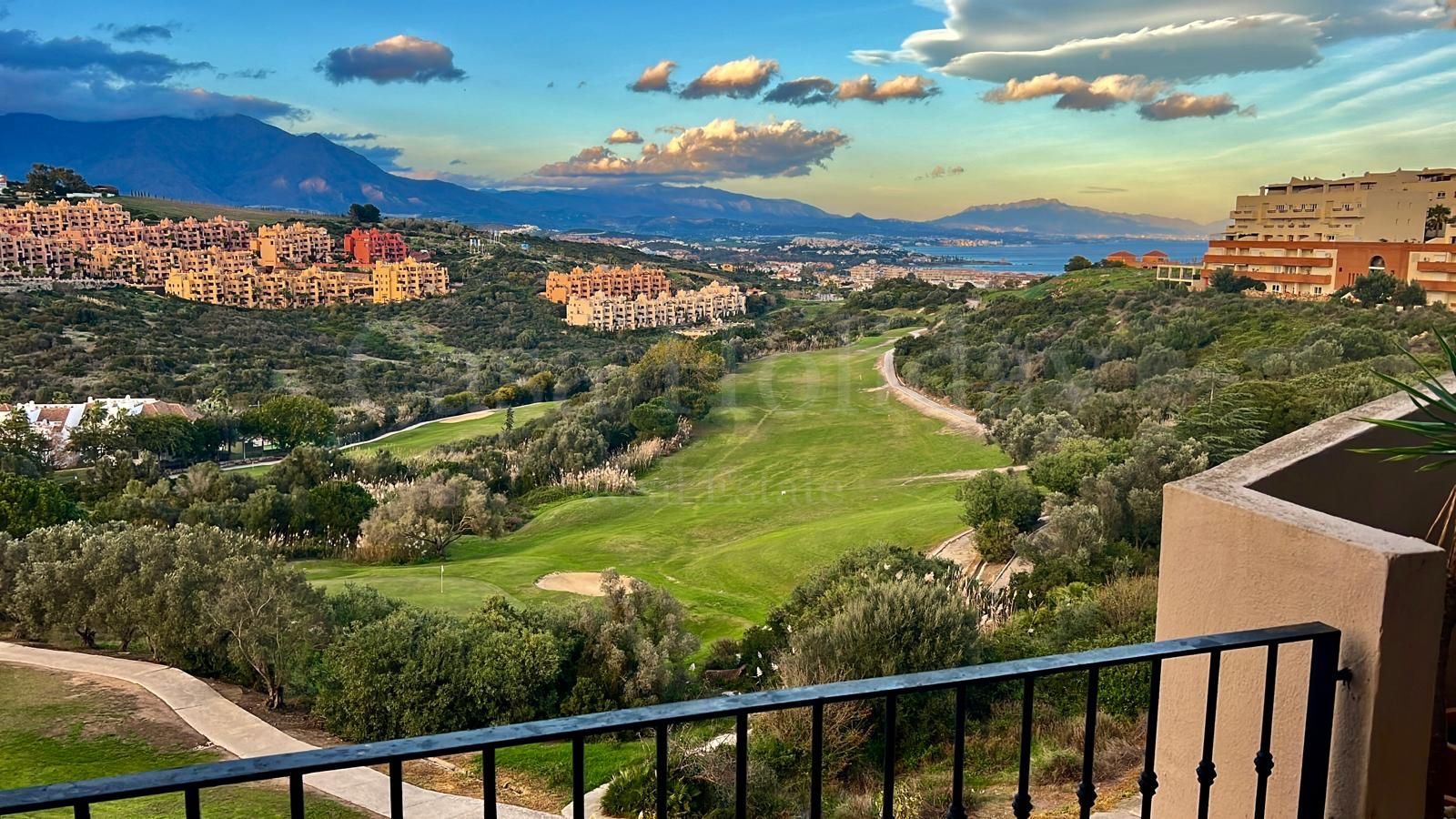Apartment in La Duquesa, Manilva
