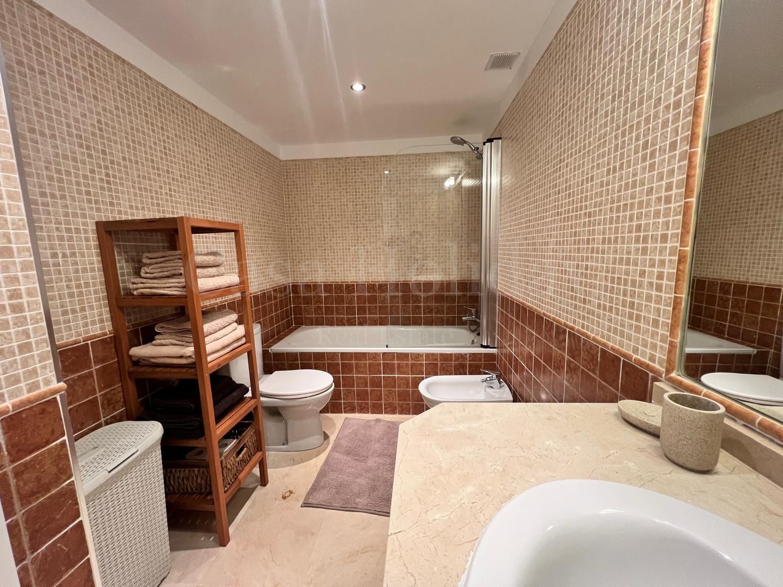 Apartment in La Duquesa, Manilva