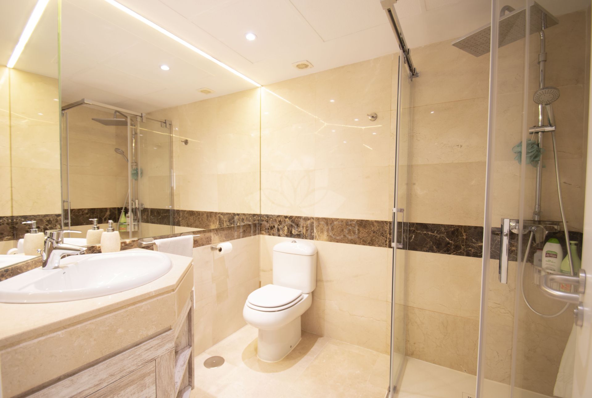 Flat in Alcaidesa Costa, Alcaidesa