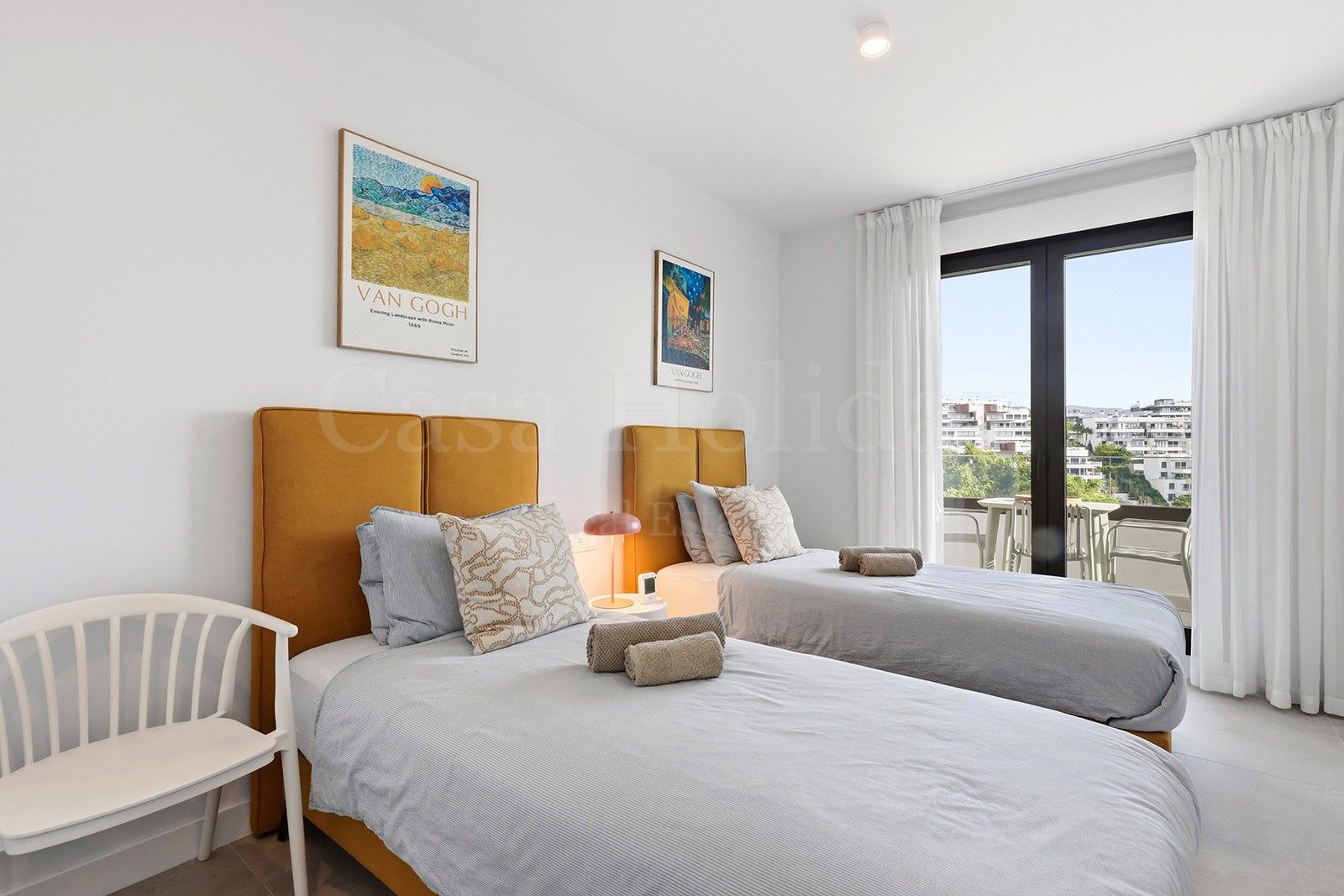 Apartamento en Las Mesas, Estepona