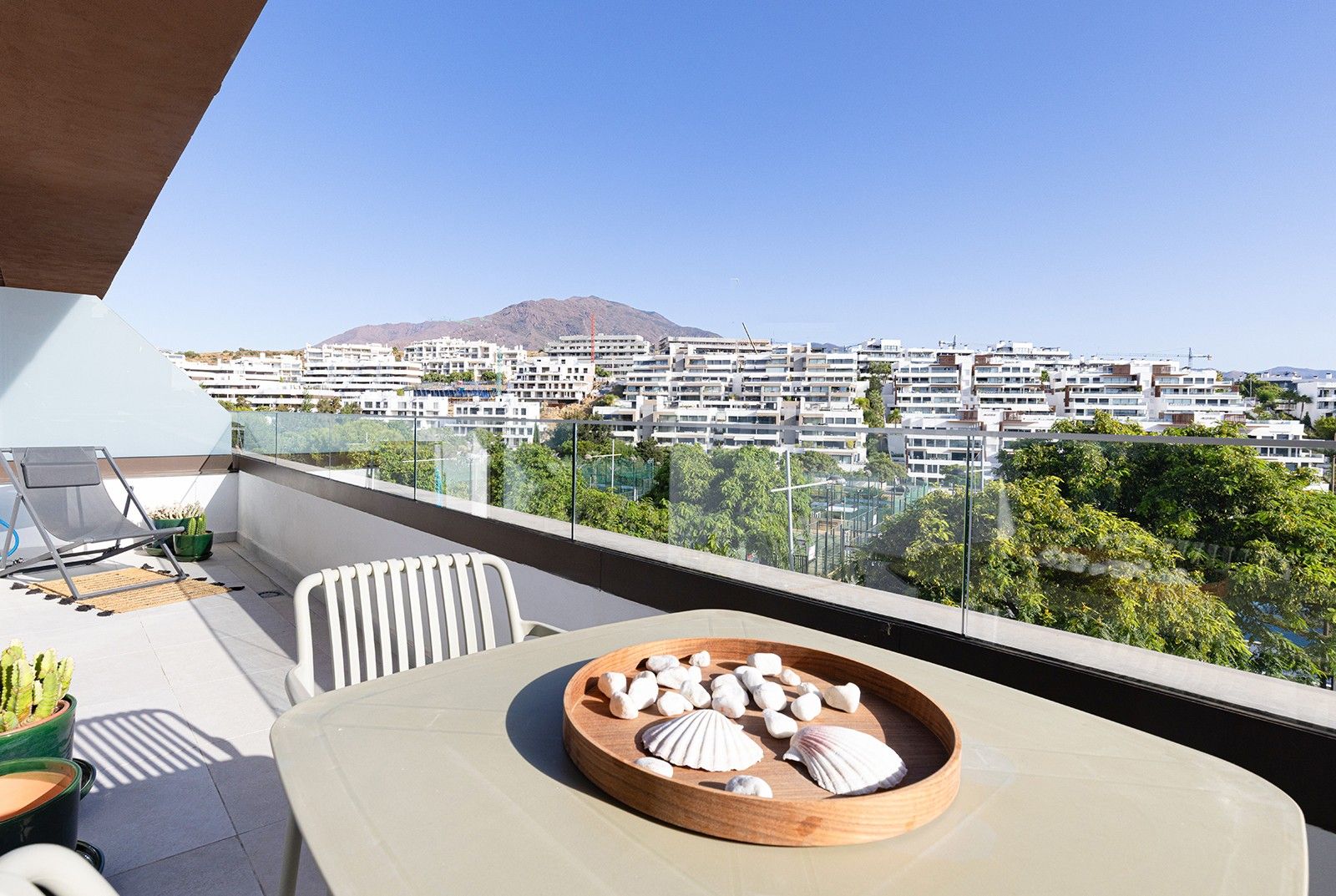 Apartamento en Las Mesas, Estepona