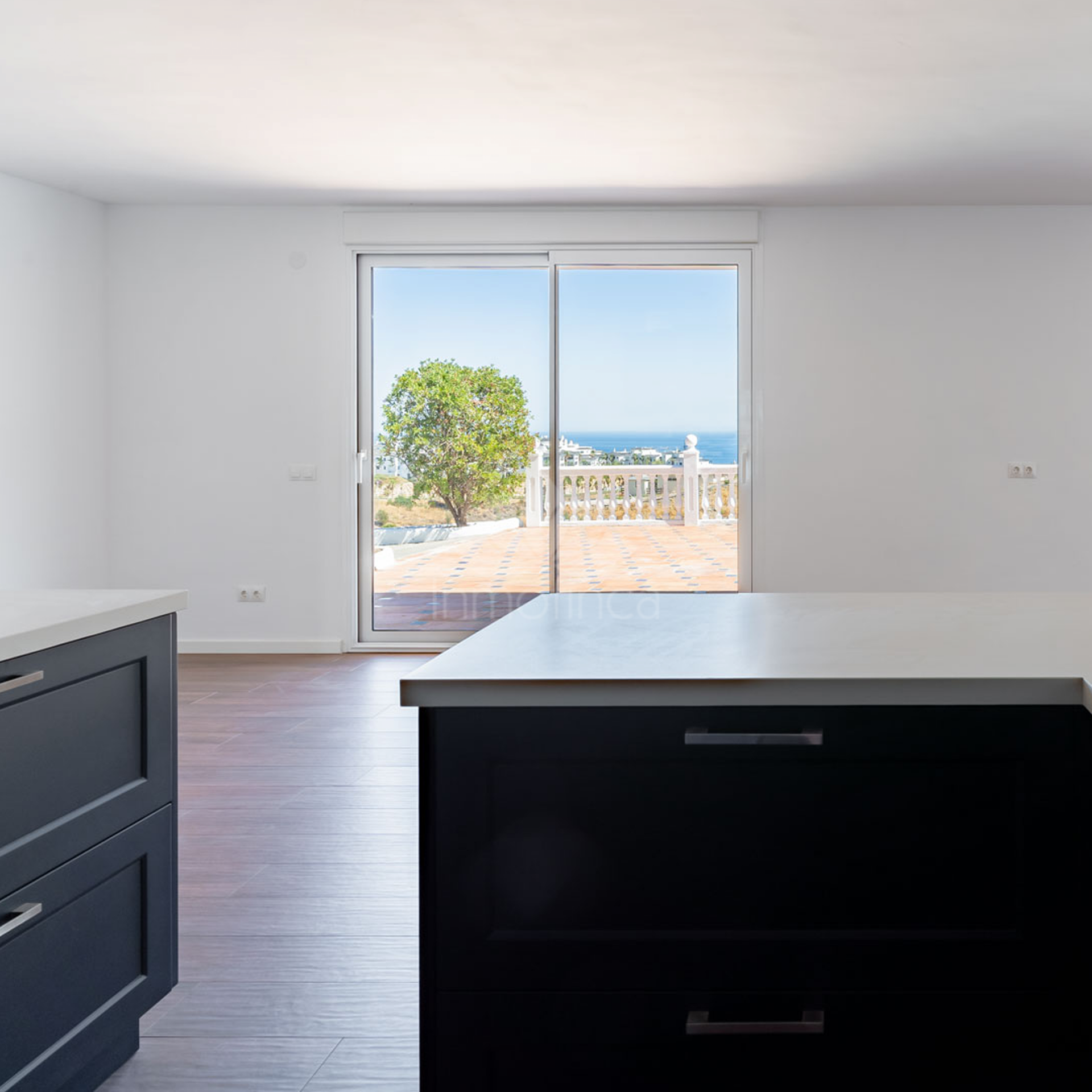 Finca in Altos de Estepona, Estepona