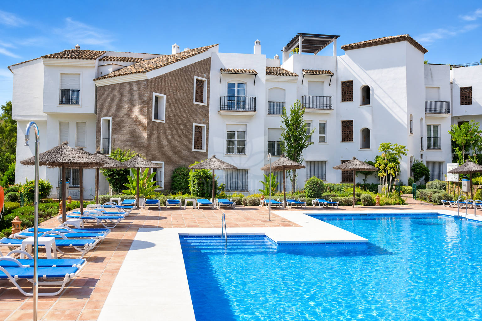 Apartment in Los Arqueros, Benahavis